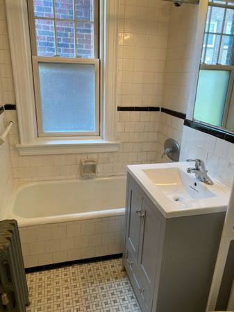 Studio bed, 1 bath apartment for rent at 52 Strathmore Rd Unit 2, Brighton — photo 7 of 8