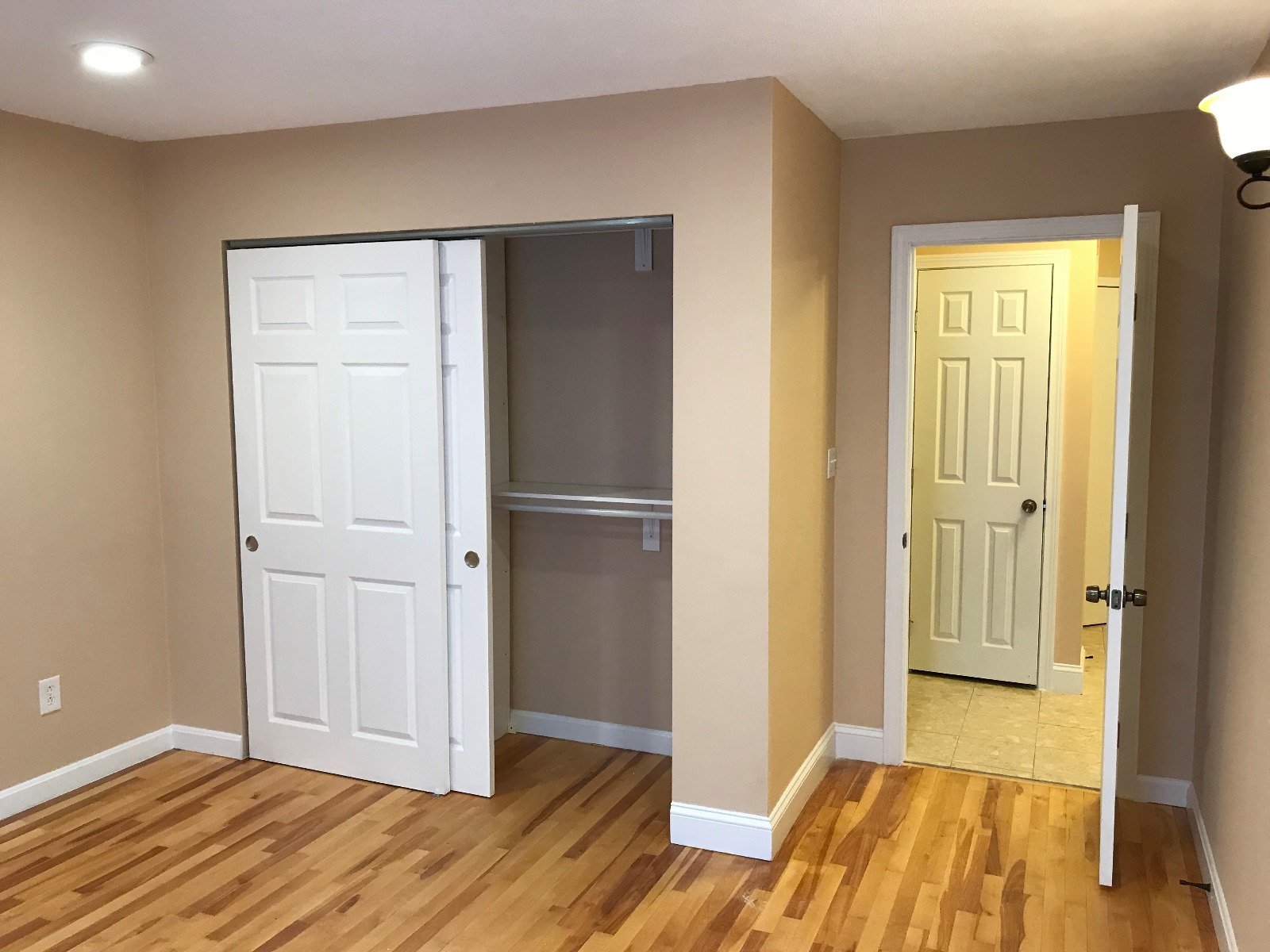 3 bed, 1.5 bath apartment for rent at 276 Chestnut Hill Ave Unit 10, Brighton — photo 4 of 16