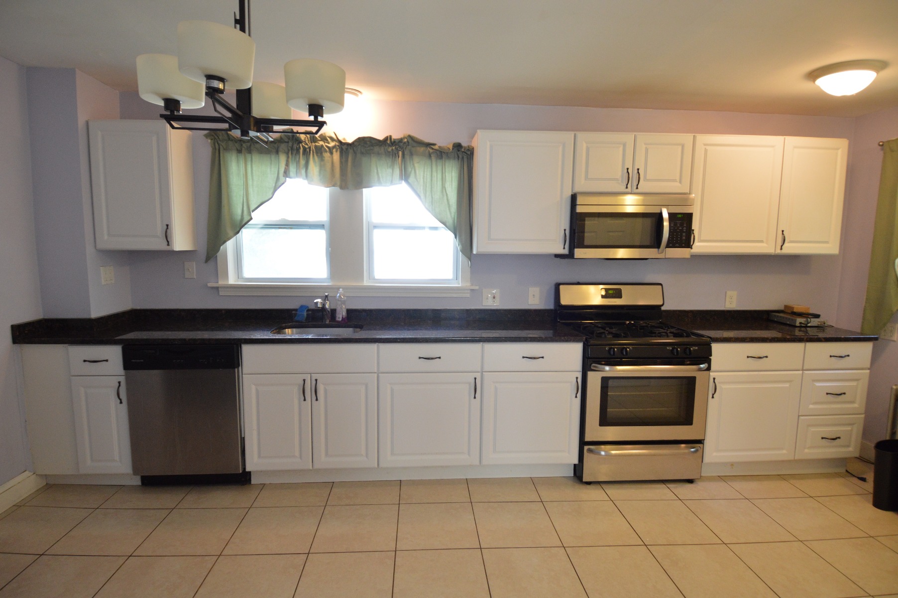 7 bed, 2.5 bath apartment for rent at 52 Lane Park Unit House, Brighton