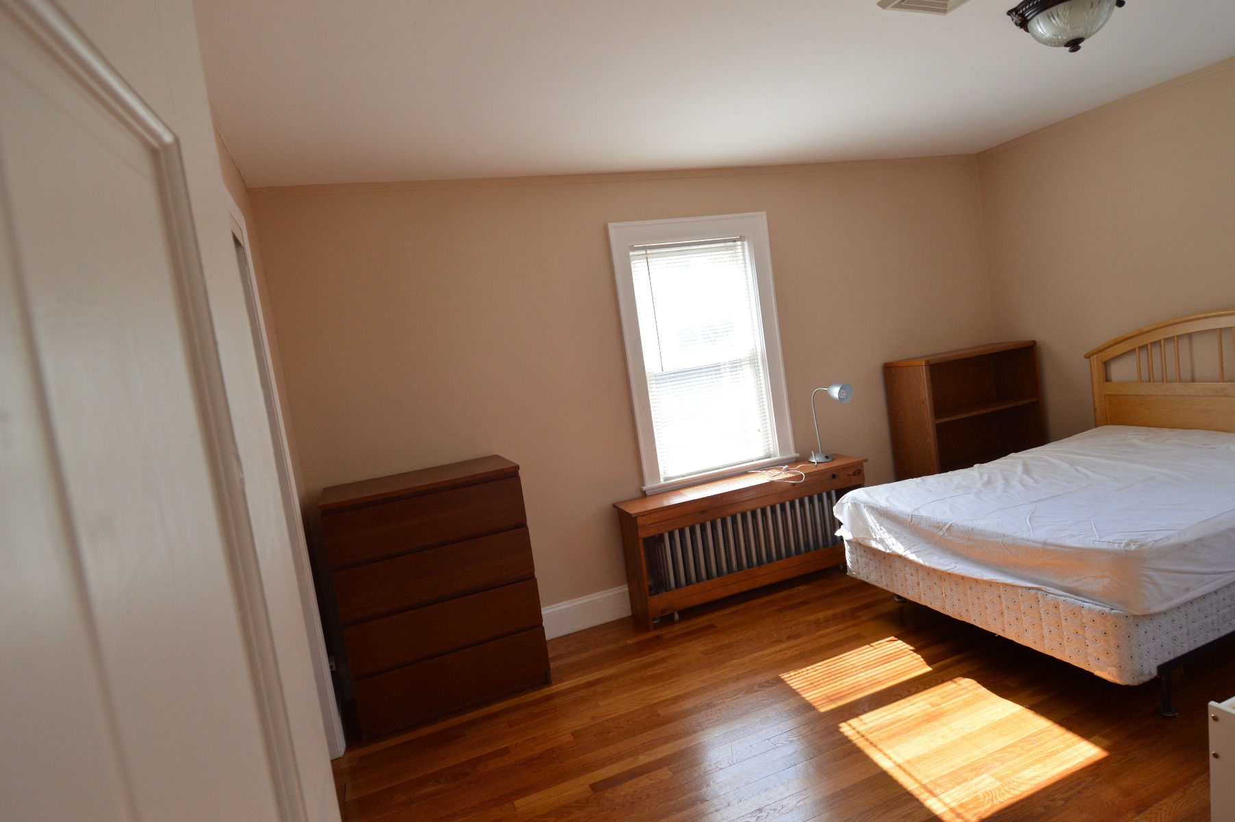 7 bed, 2.5 bath apartment for rent at 52 Lane Park Unit House, Brighton — photo 2 of 8