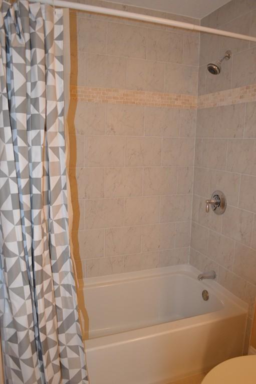 3 bed, 1.5 bath apartment for rent at 276 Chestnut Hill Ave Unit 276, Brighton — photo 4 of 12