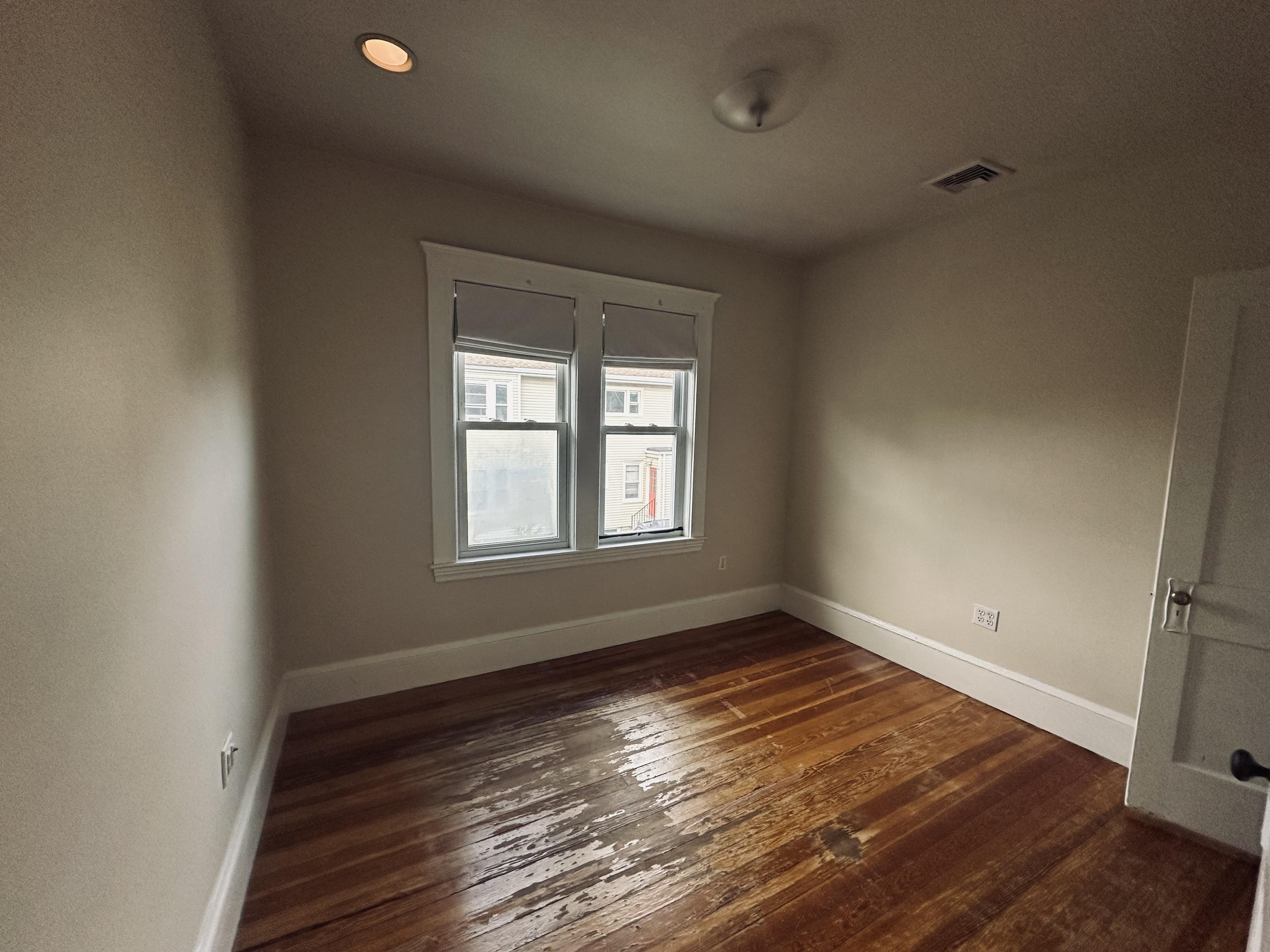 Photos of apartment on West Quincy,Somerville MA 02144