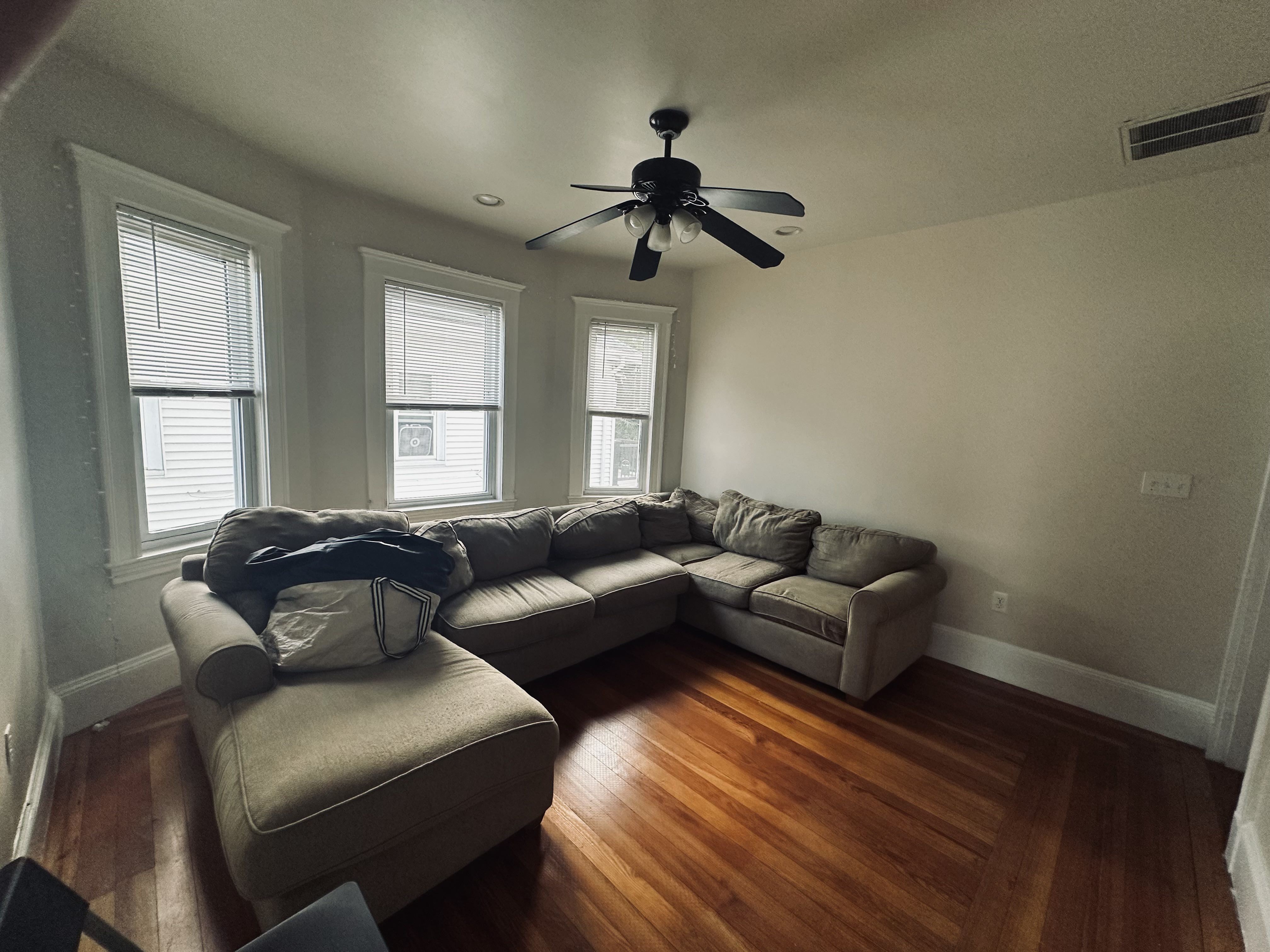 Photos of apartment on West Quincy,Somerville MA 02144