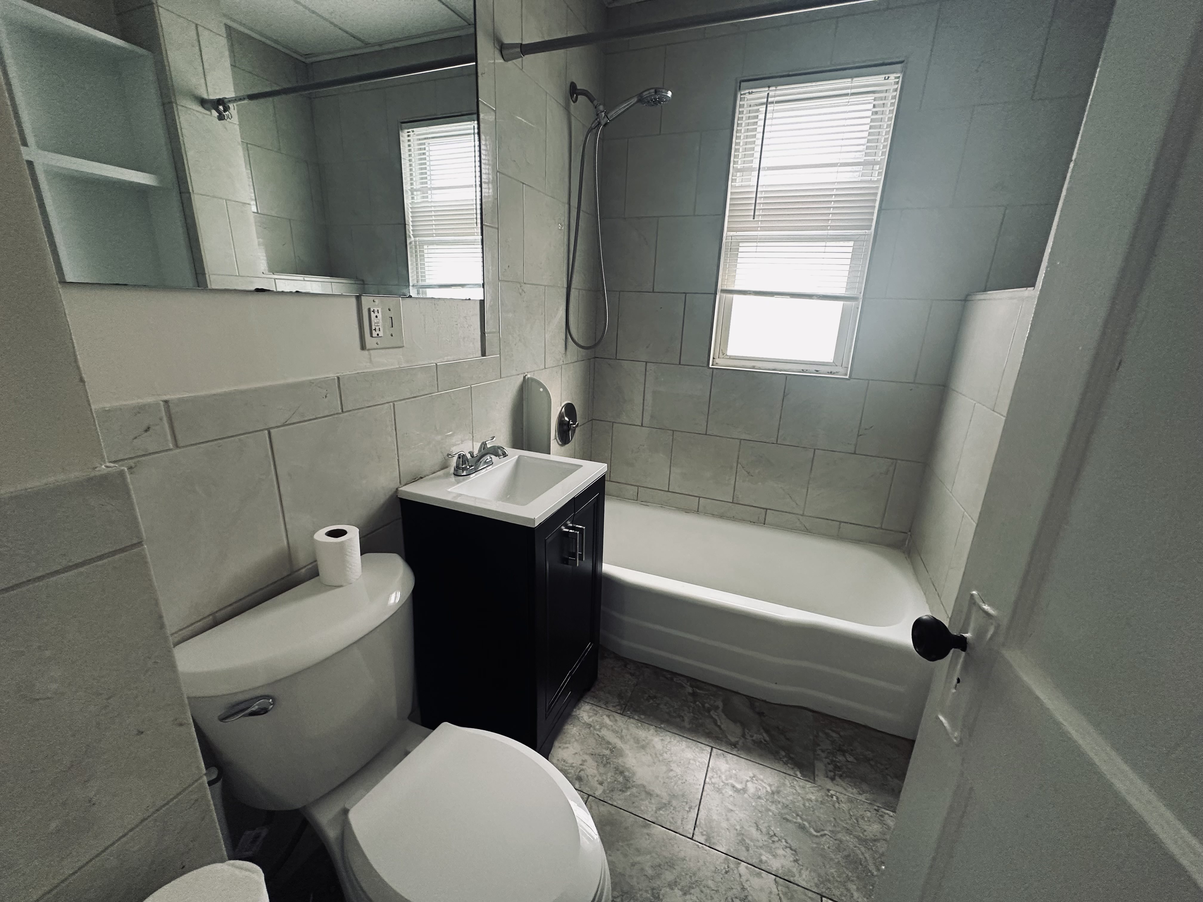 Photos of apartment on West Quincy,Somerville MA 02144