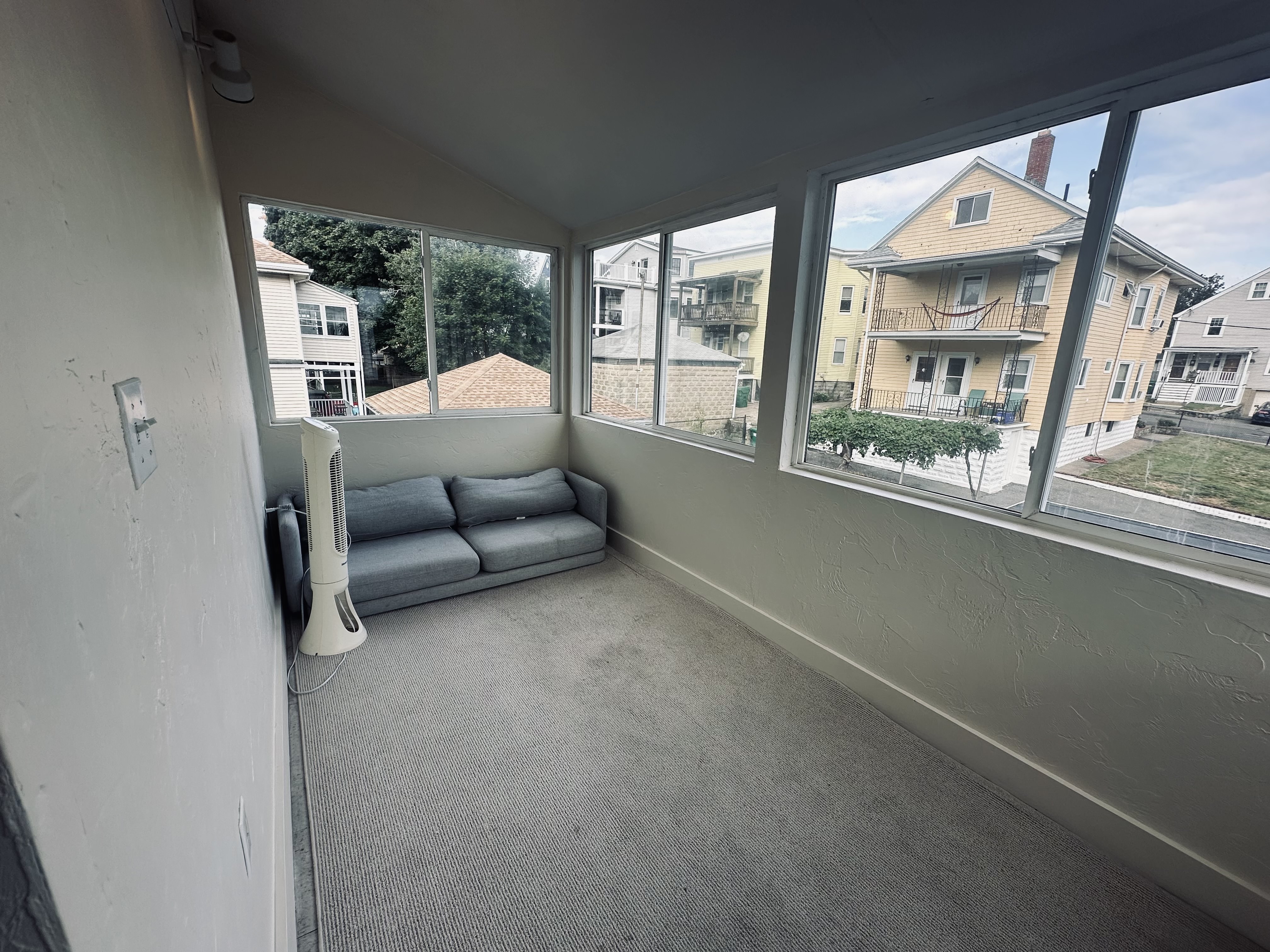 Photos of apartment on West Quincy,Somerville MA 02144