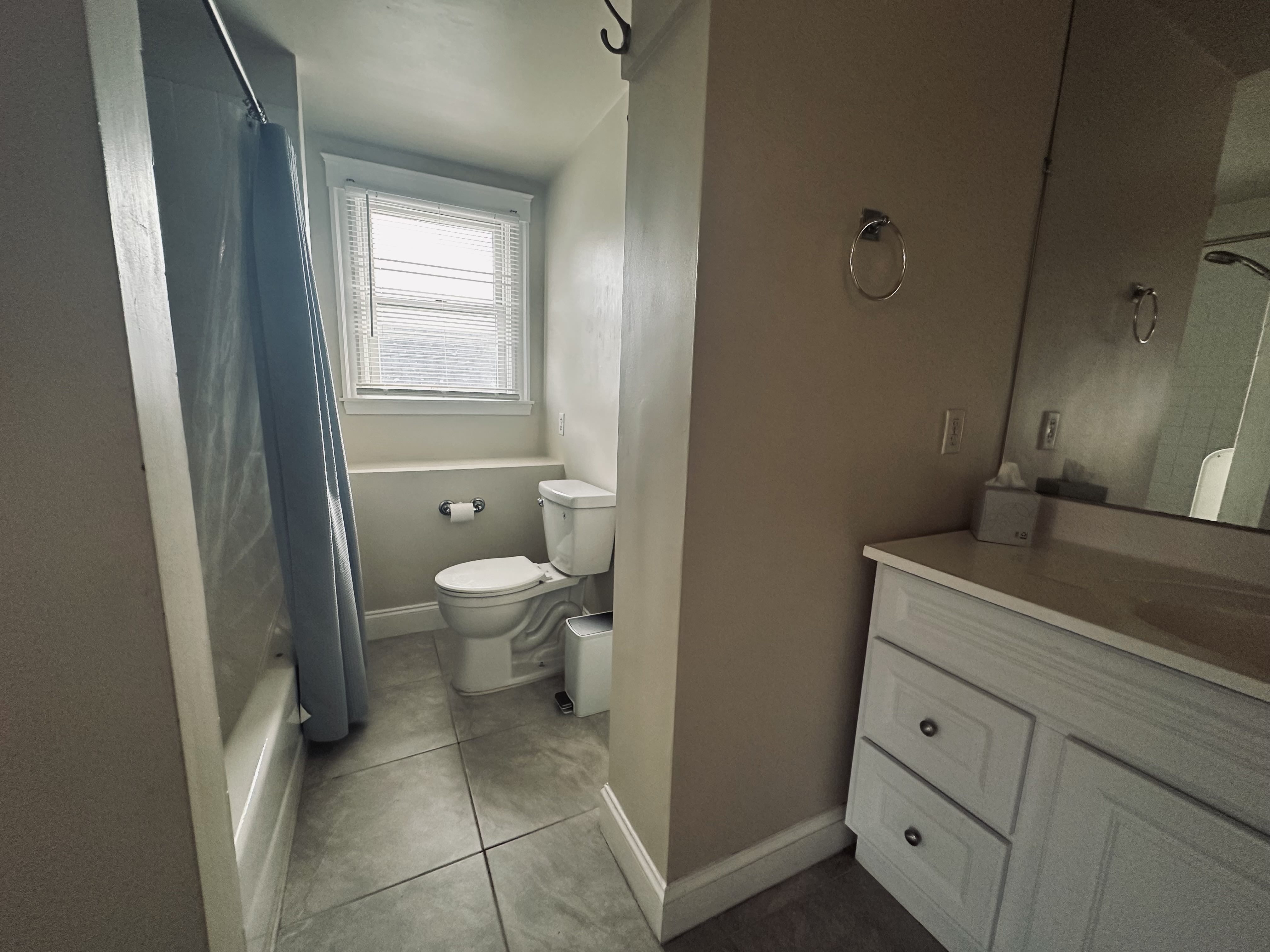 Photos of apartment on West Quincy,Somerville MA 02144