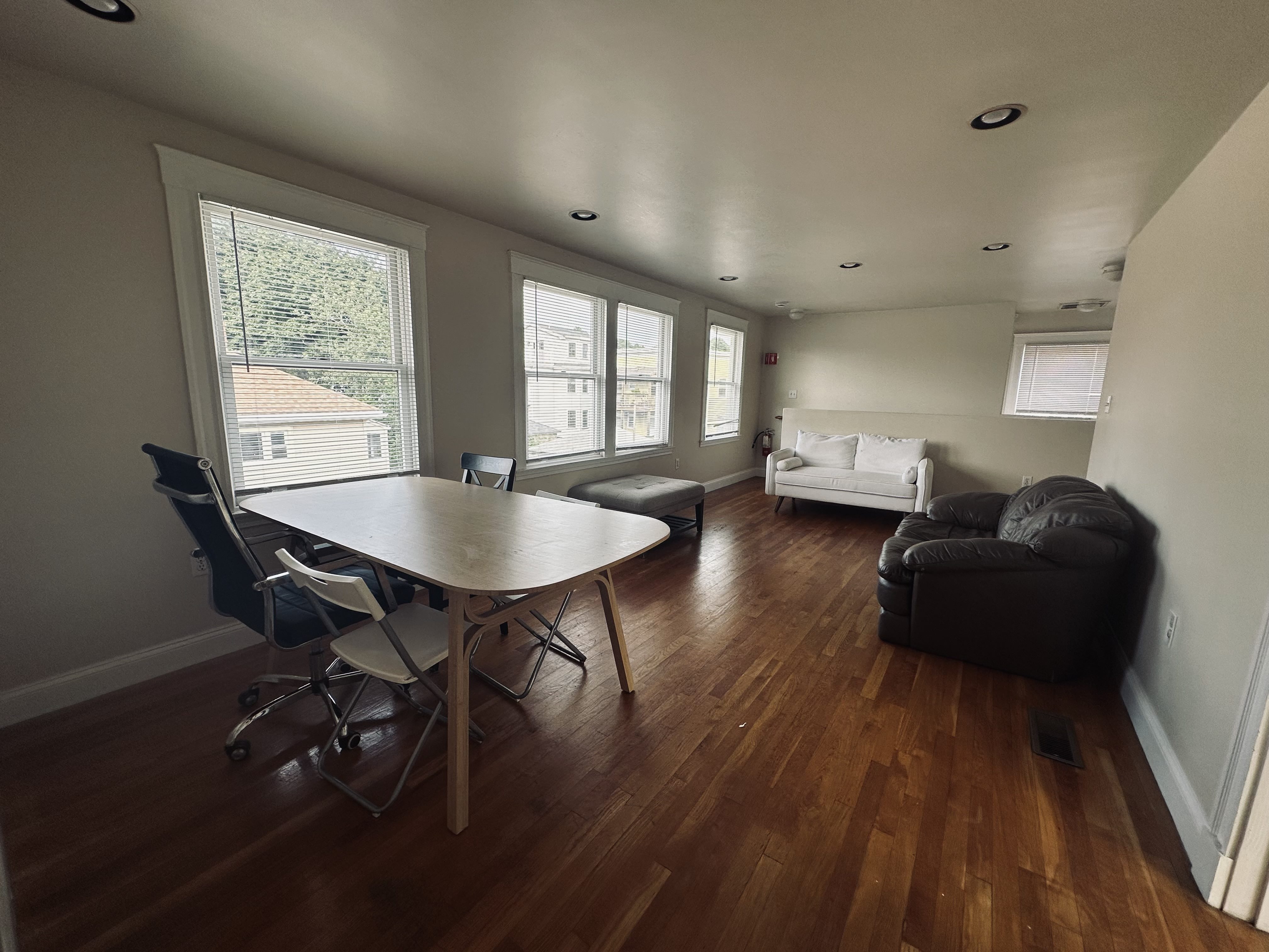 Photos of apartment on West Quincy,Somerville MA 02144
