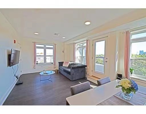 20 Penniman Rd, Allston