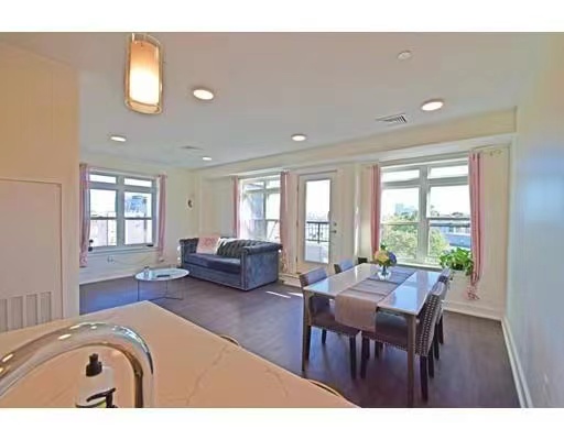 20 Penniman Rd, Allston