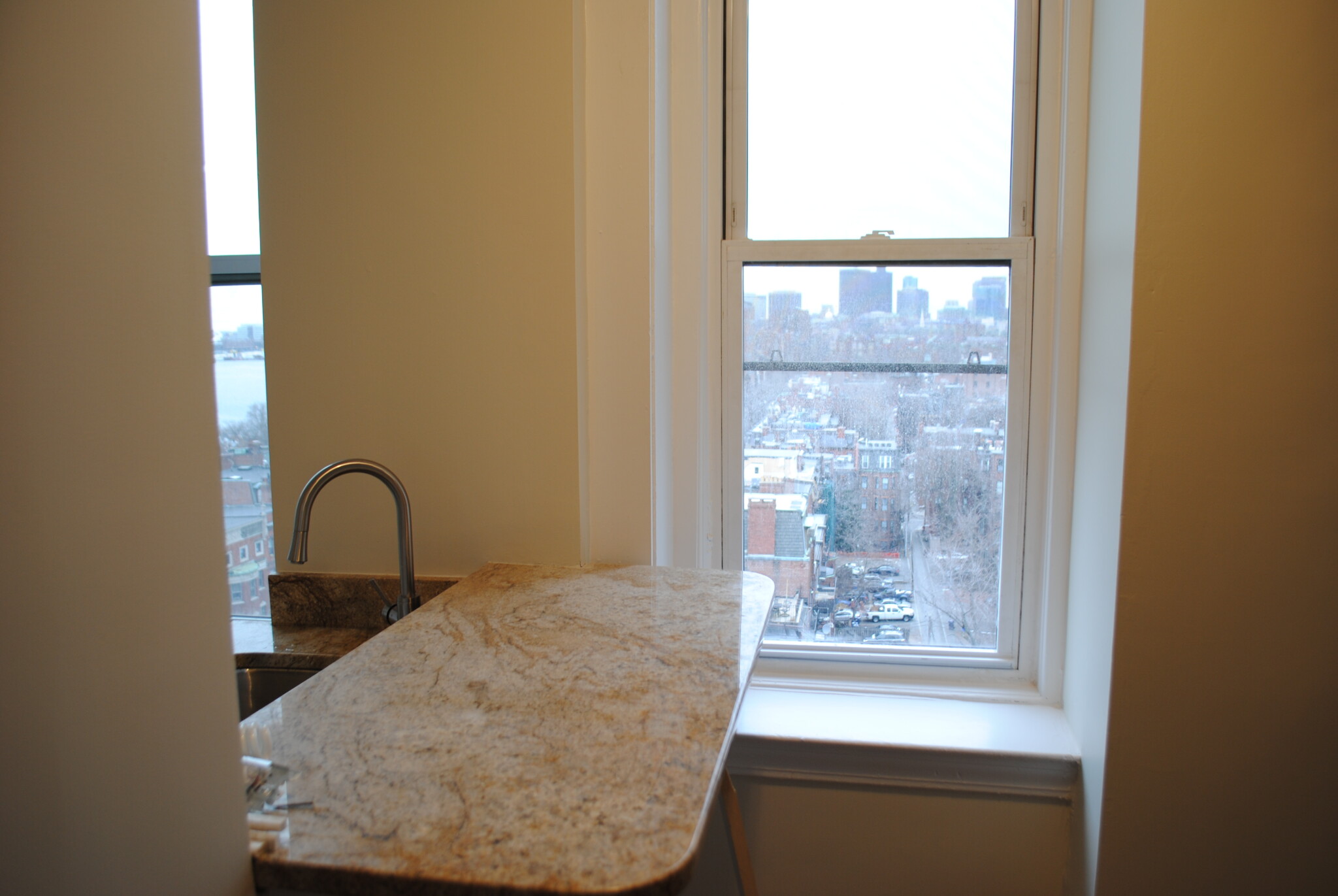 Studio bed, 1 bath apartment for rent at 483 Beacon St Unit 6, Back Bay — photo 4 of 16