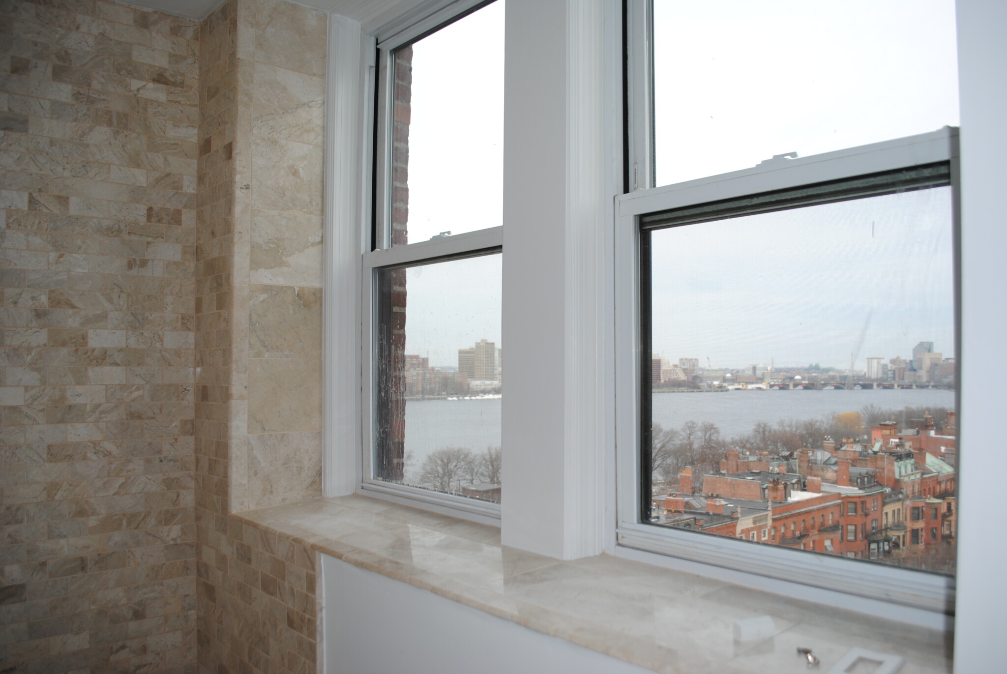 Studio bed, 1 bath apartment for rent at 483 Beacon St Unit 6, Back Bay — photo 11 of 16