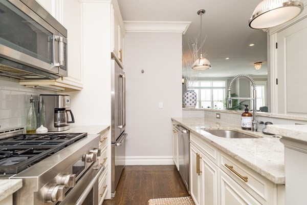 3 M St, South Boston