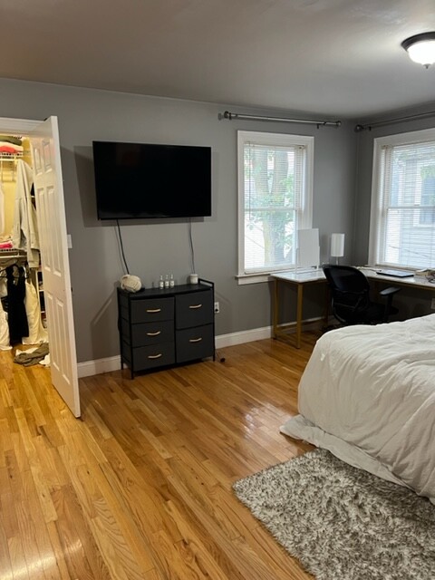 190 Bolton St, South Boston