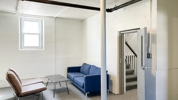 https://ygl-photos.s3.us-west-004.backblazeb2.com/100O646b912c3321e.jpg