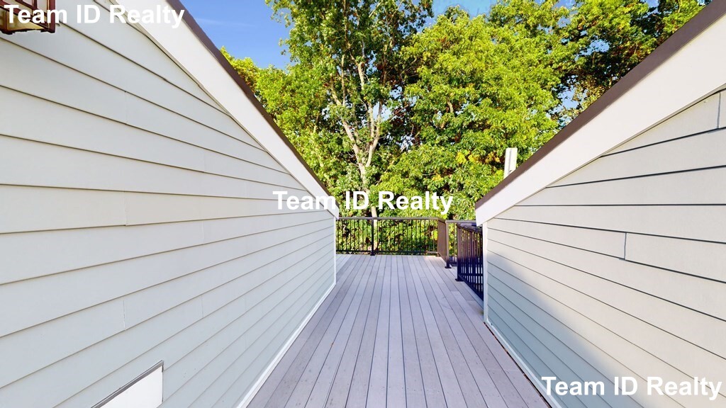 841 Lagrange St, West Roxbury