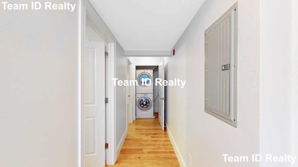 841 Lagrange St, West Roxbury