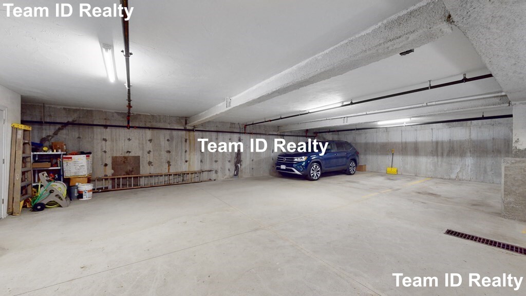 841 Lagrange St, West Roxbury