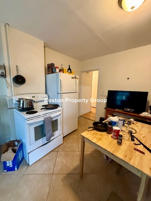 Photos of apartment on Hillside,Boston MA 02120