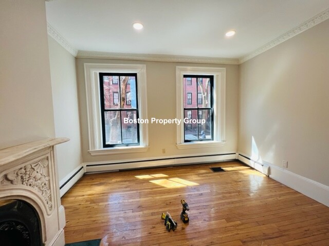 32 Springfield St, South End