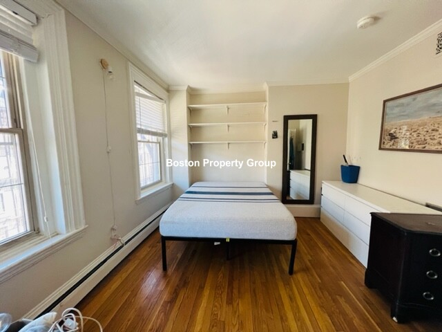 32 Springfield St, South End