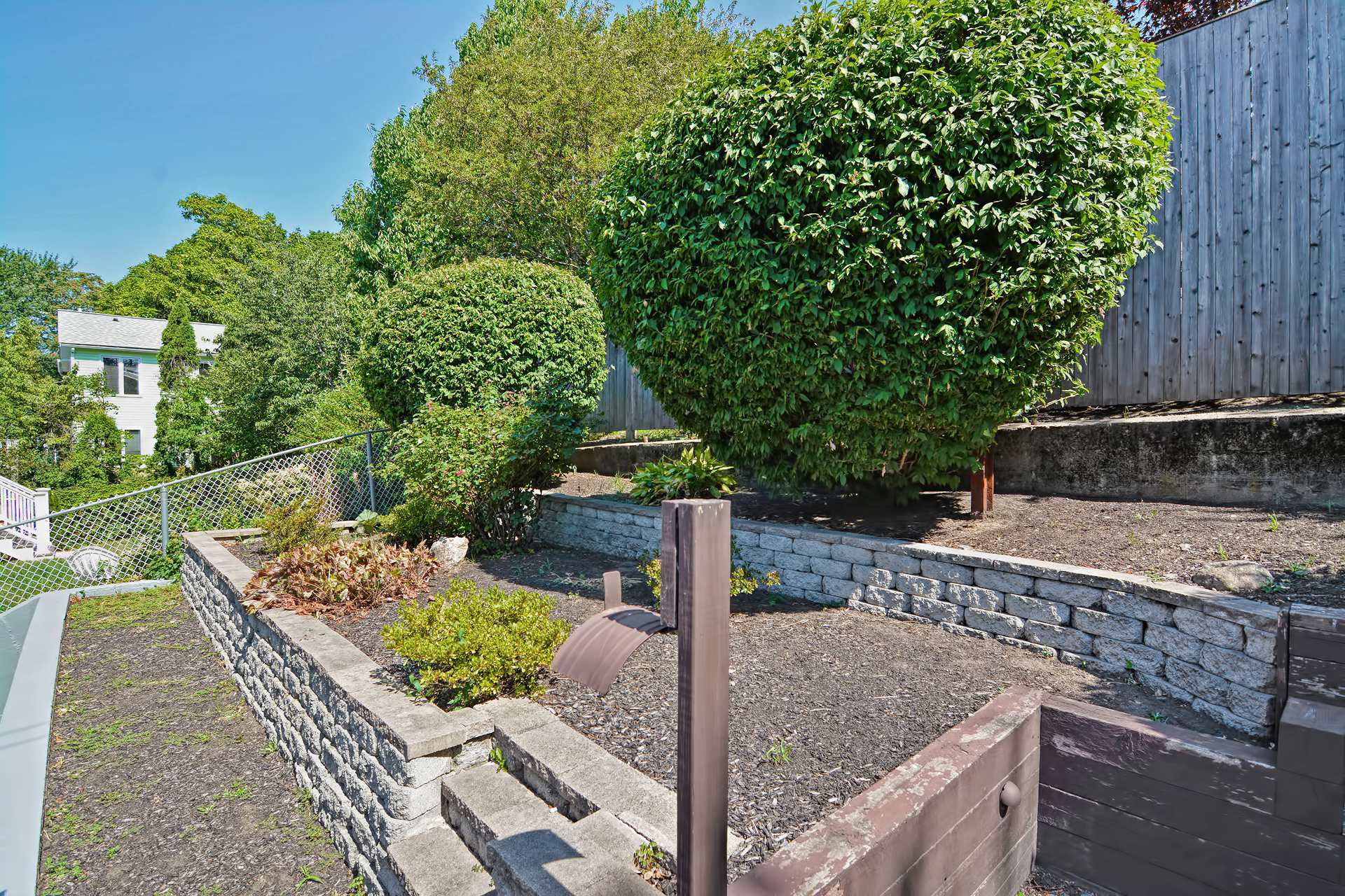 17 Malvern Ave, Davis Square