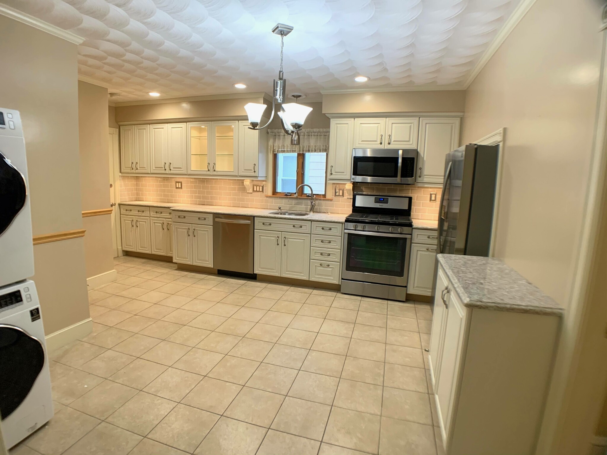 182 Cedar St, Davis Square