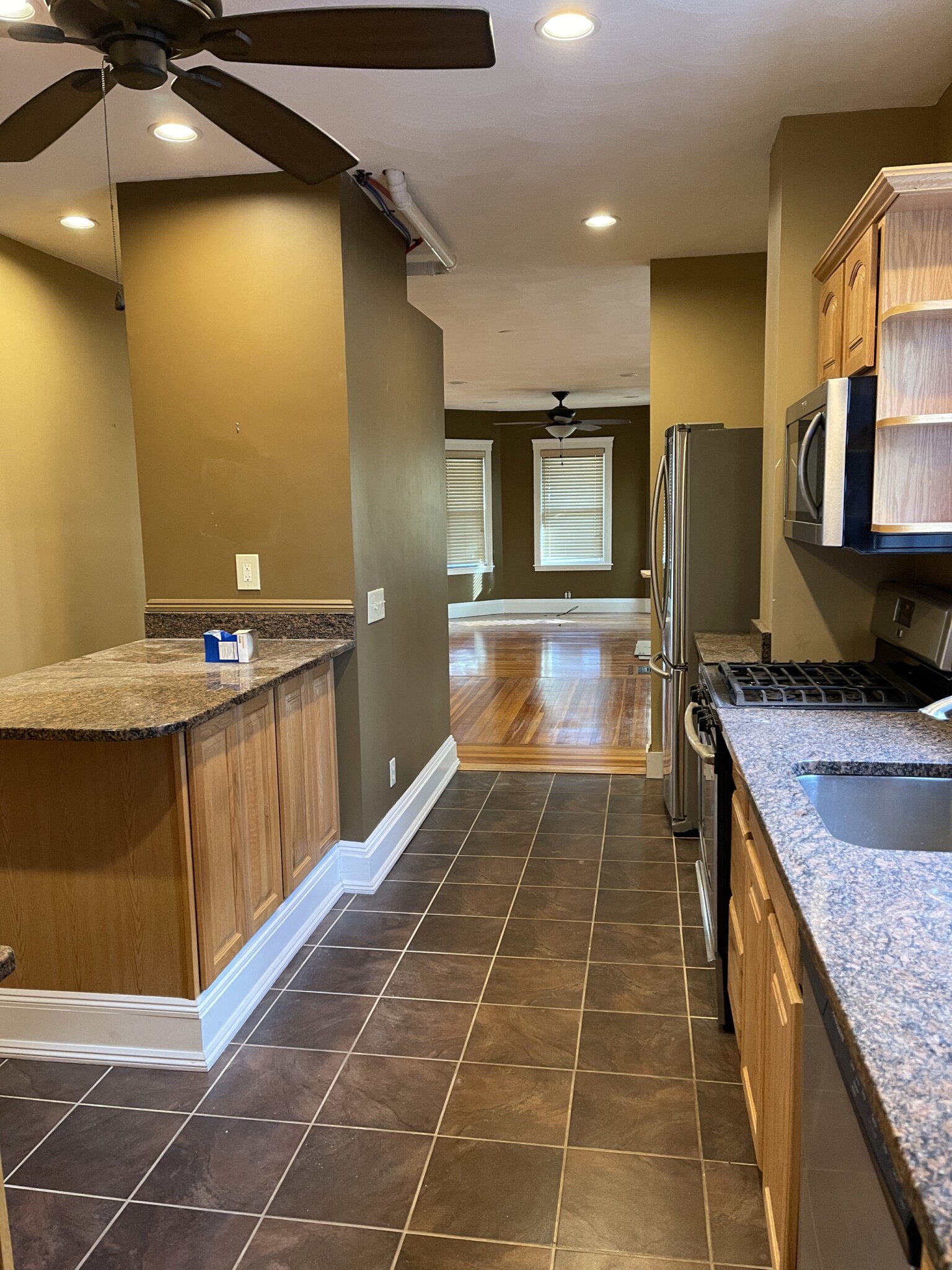 12 Barton St, West Somerville