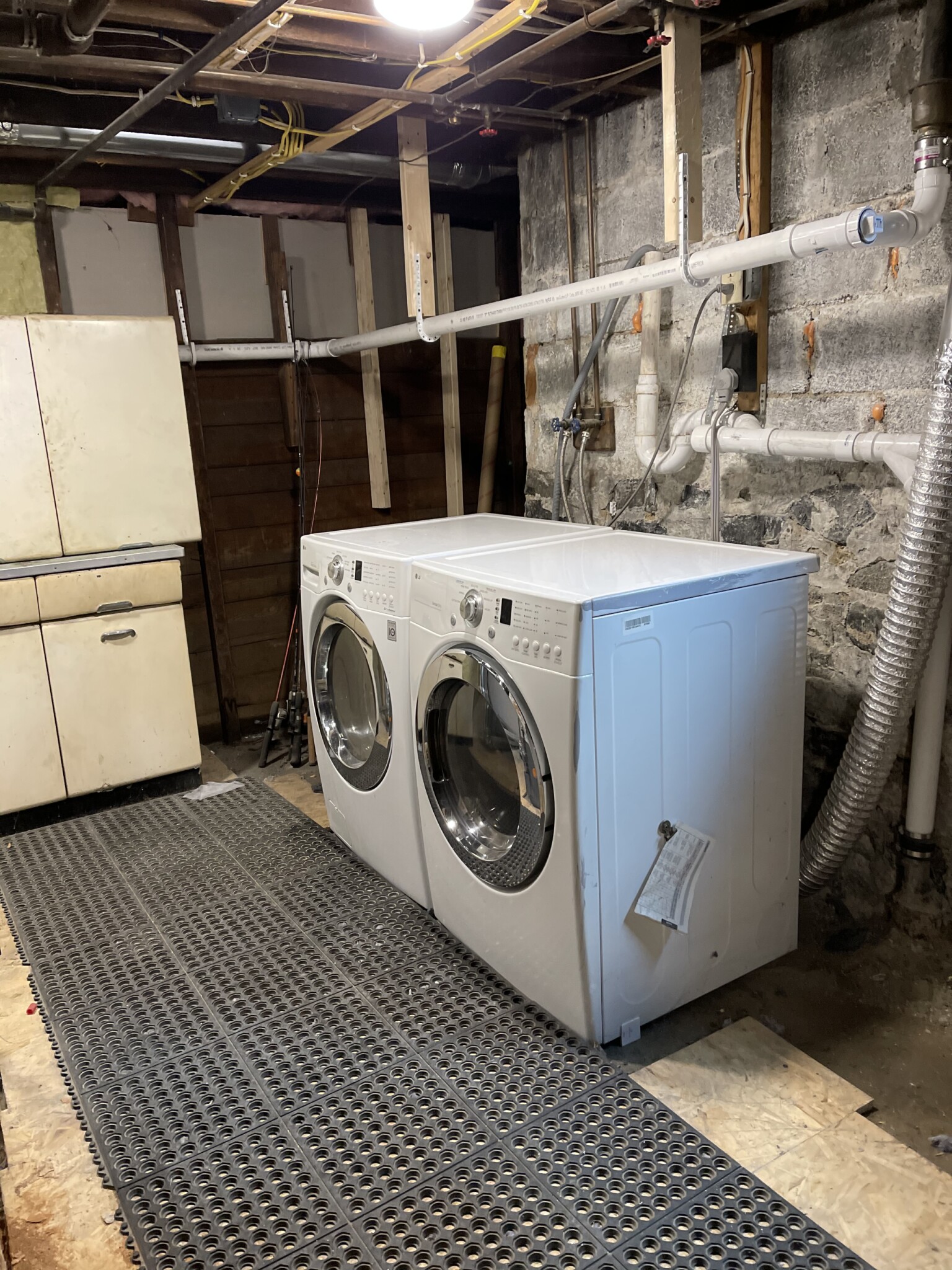 12 Barton St, West Somerville