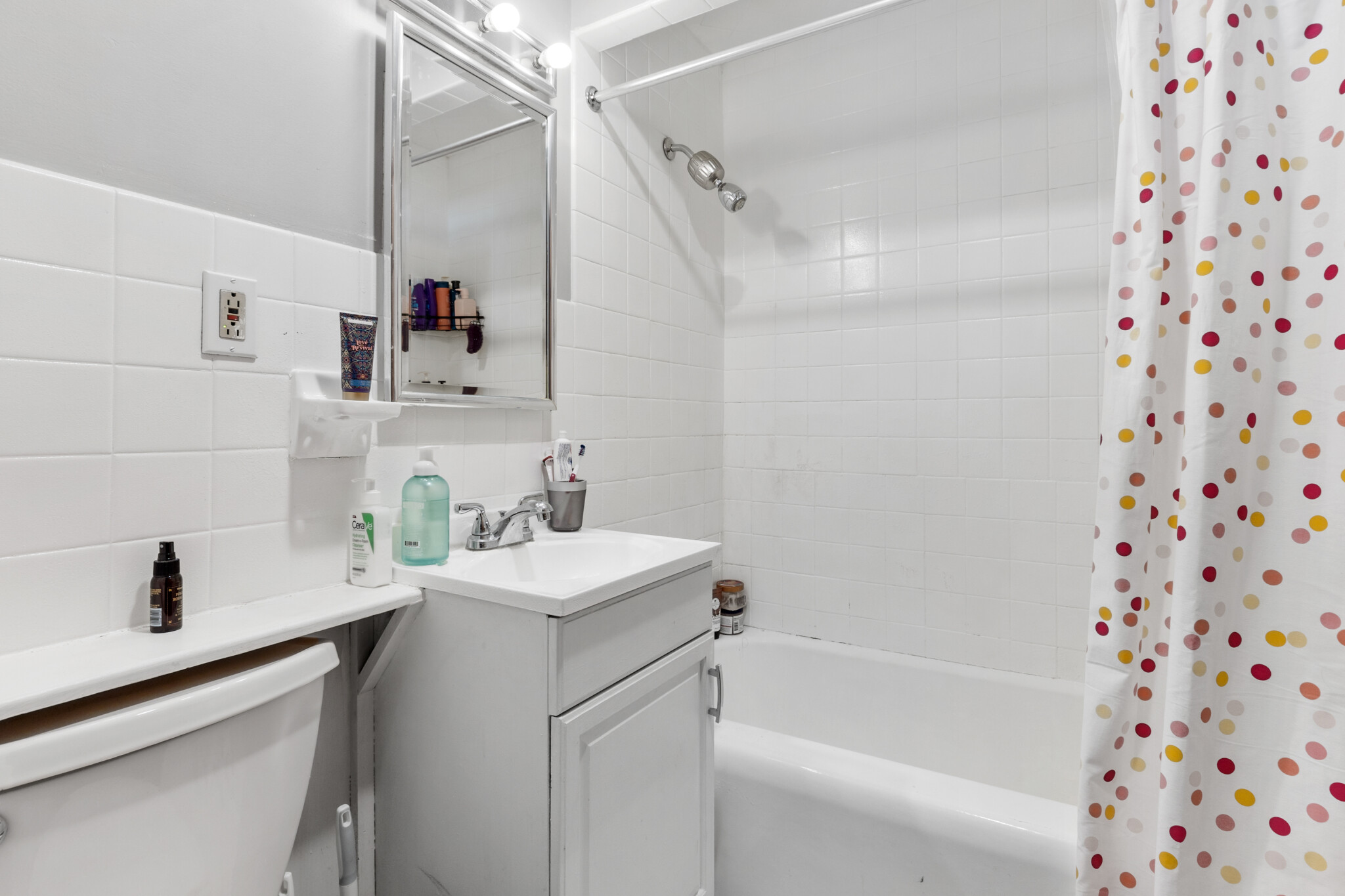 14 Barton St, West Somerville