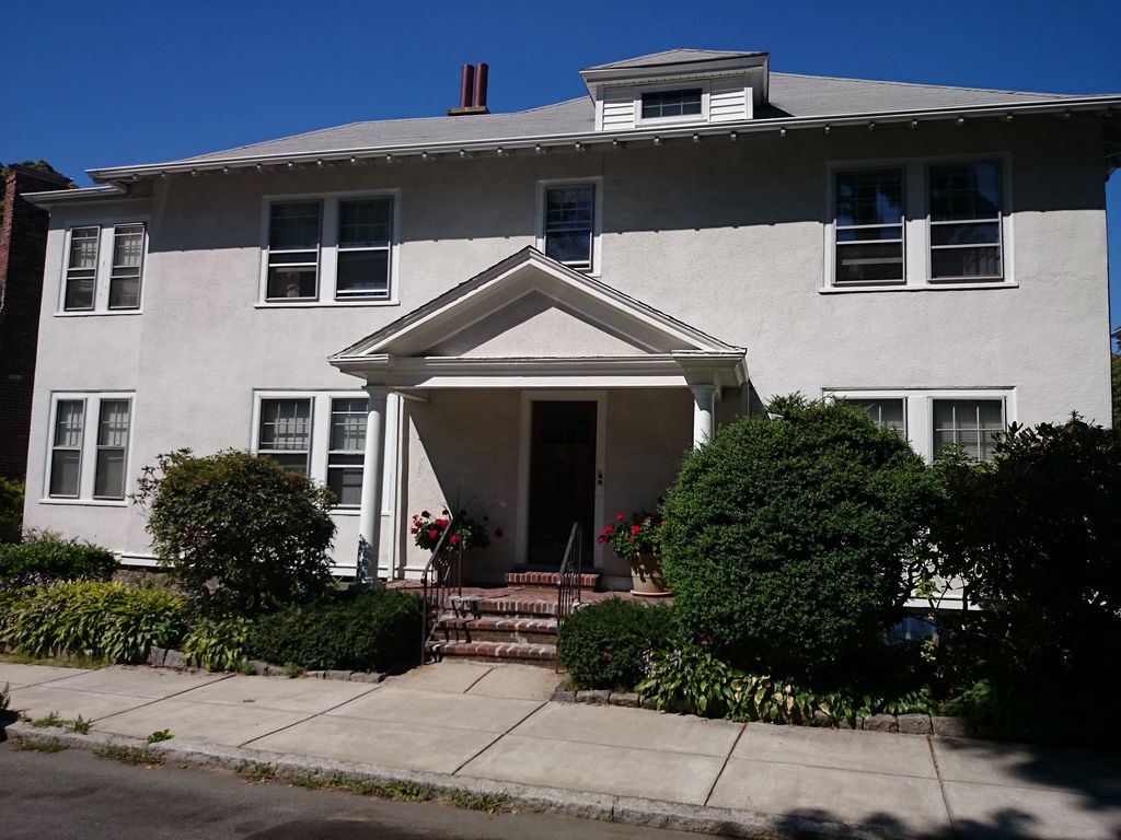 3 bed, 1 bath apartment for rent at 34 Radnor Rd Unit 1, Brighton — photo 17 of 23