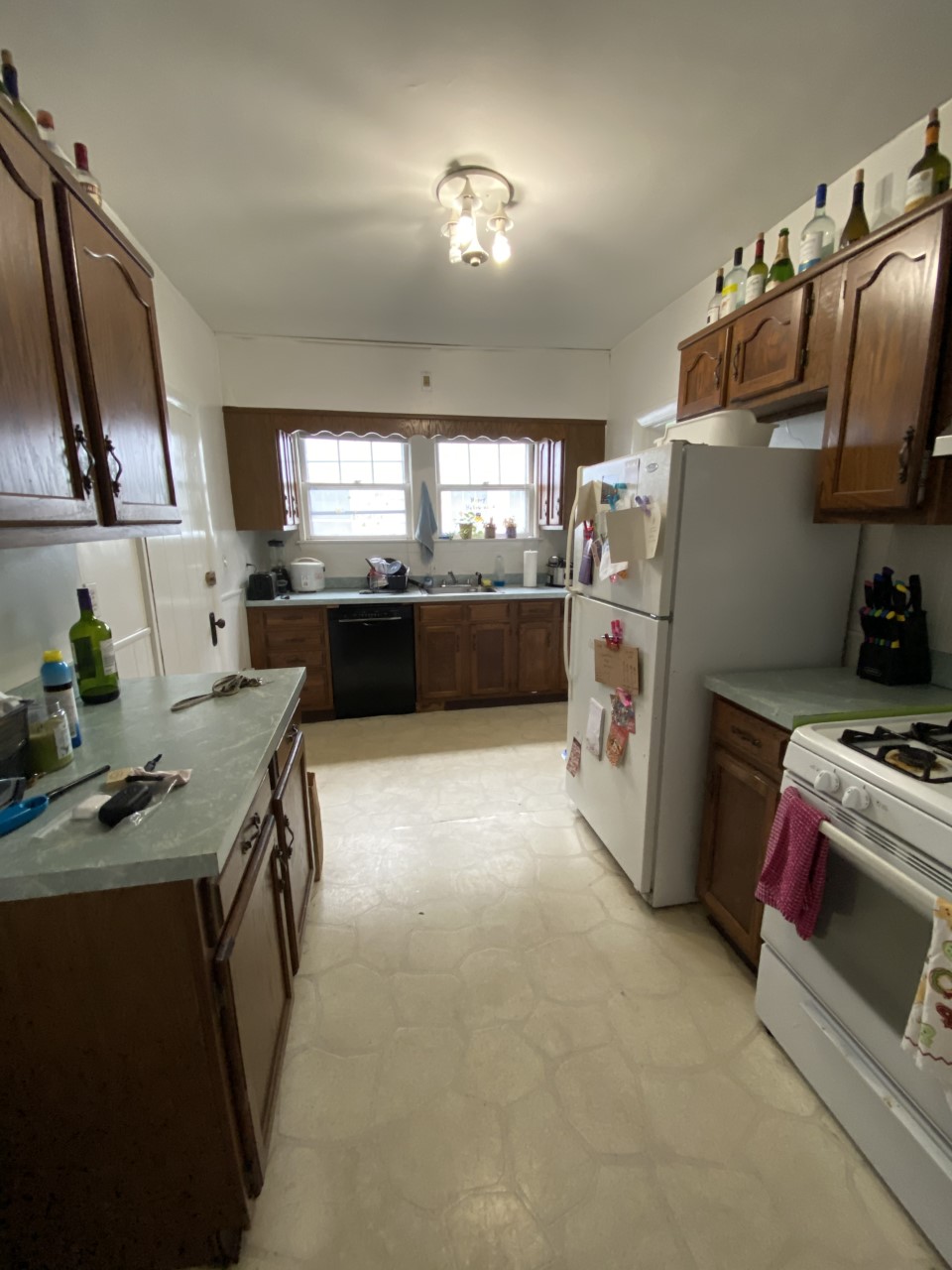 3 bed, 1 bath apartment for rent at 34 Radnor Rd Unit 1, Brighton — photo 6 of 23