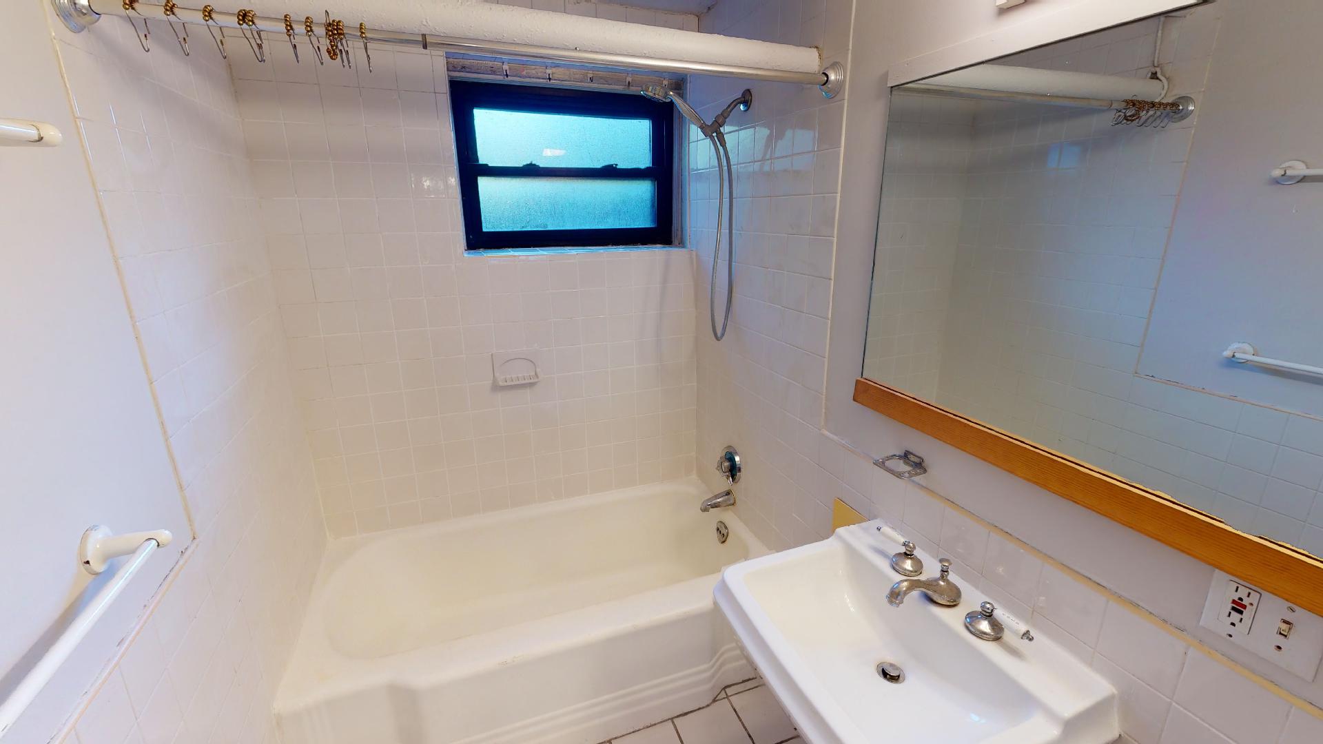 2 bed, 1 bath apartment for rent at 83 Pleasant St Unit B, Brookline Village — photo 6 of 19