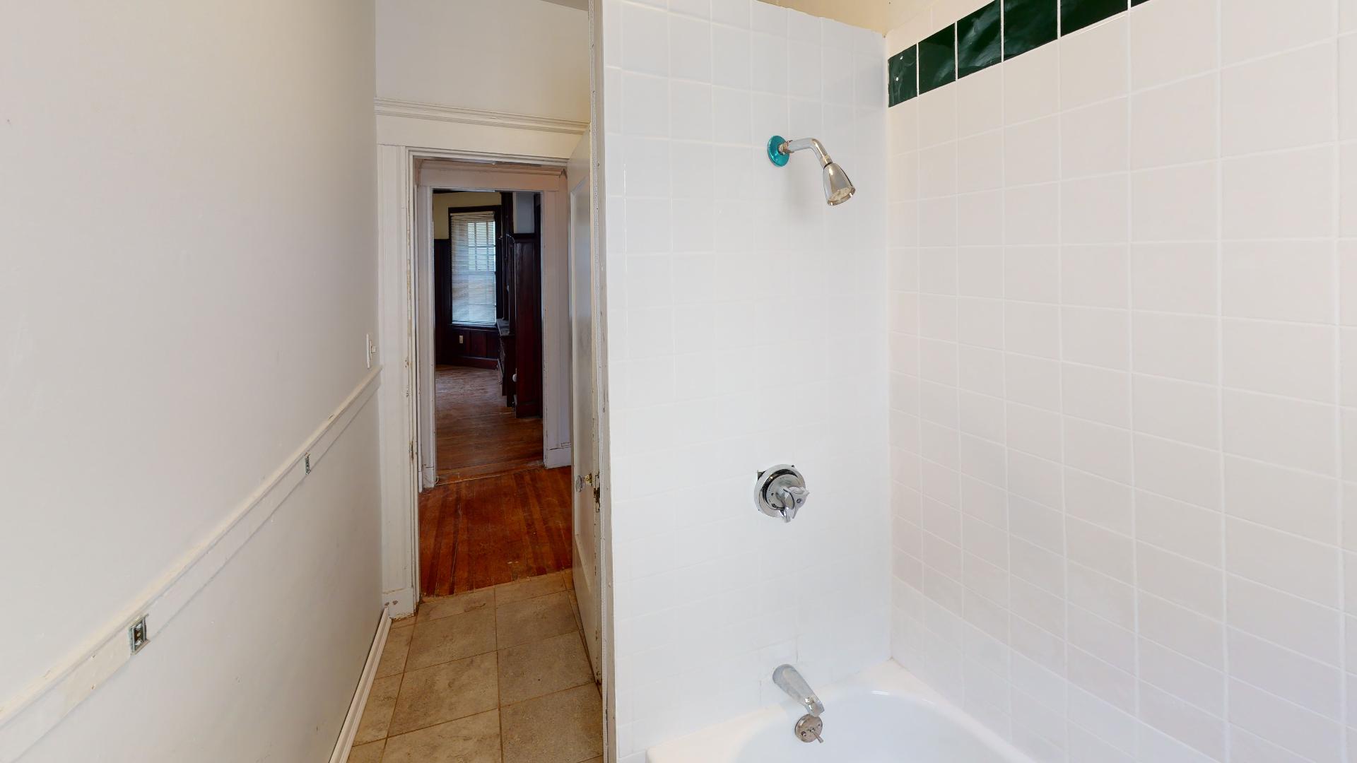 3 bed, 1 bath apartment for rent at 31 Boulevard Ter Unit 1, Brighton — photo 11 of 21