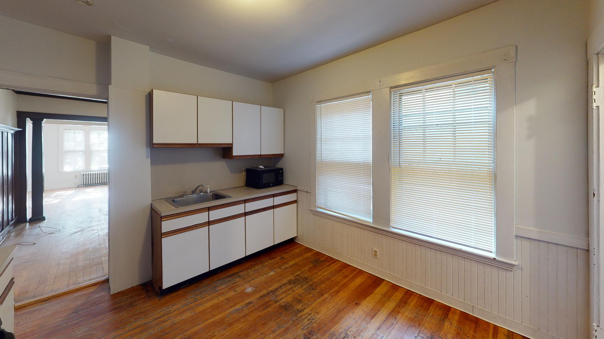 3 bed, 1 bath apartment for rent at 31 Boulevard Ter Unit 1, Brighton — photo 14 of 21