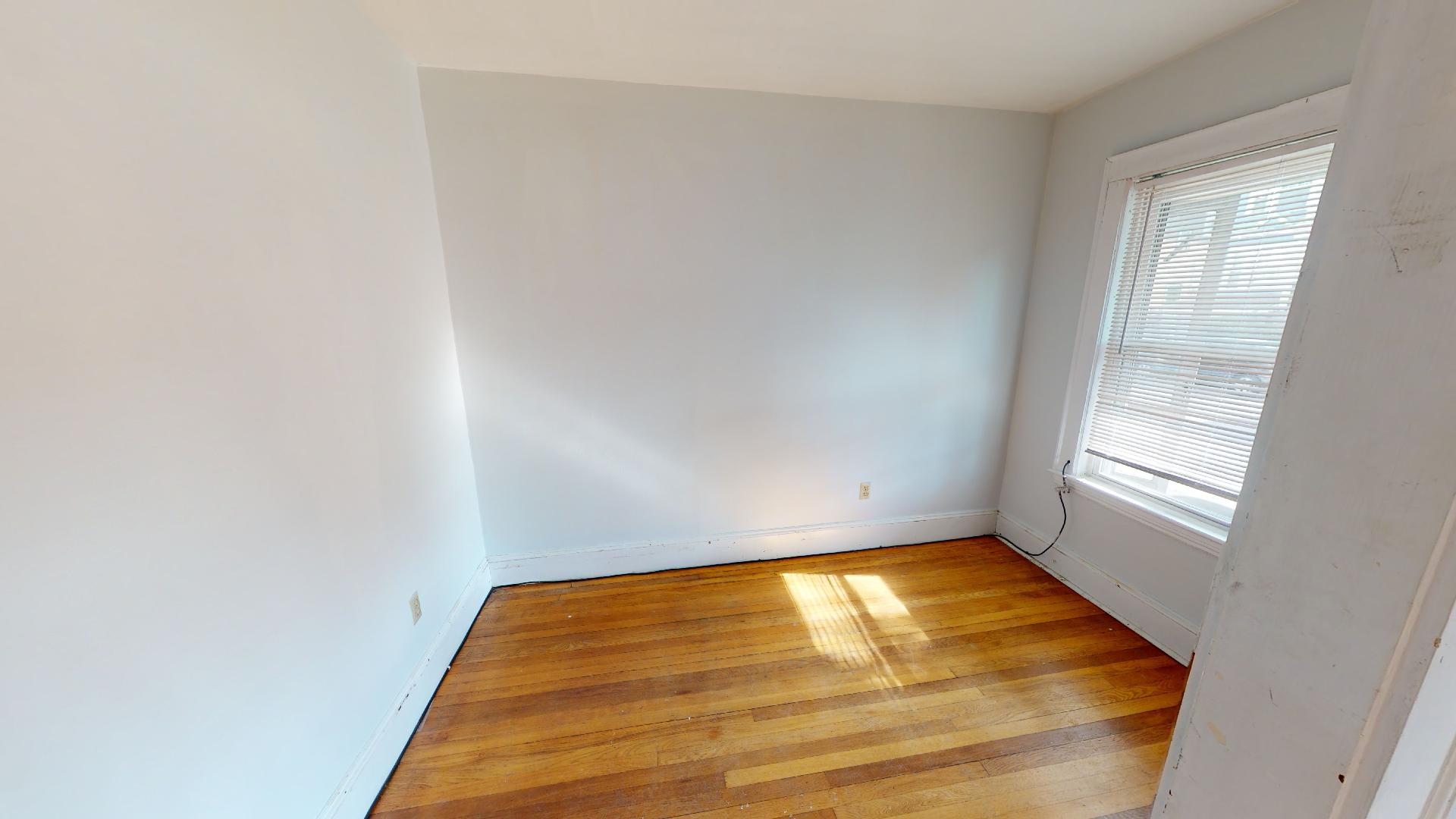 3 bed, 1 bath apartment for rent at 31 Boulevard Ter Unit 1, Brighton — photo 5 of 21