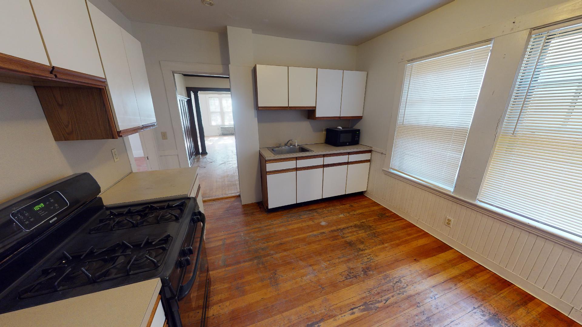 3 bed, 1 bath apartment for rent at 31 Boulevard Ter Unit 1, Brighton — photo 9 of 21