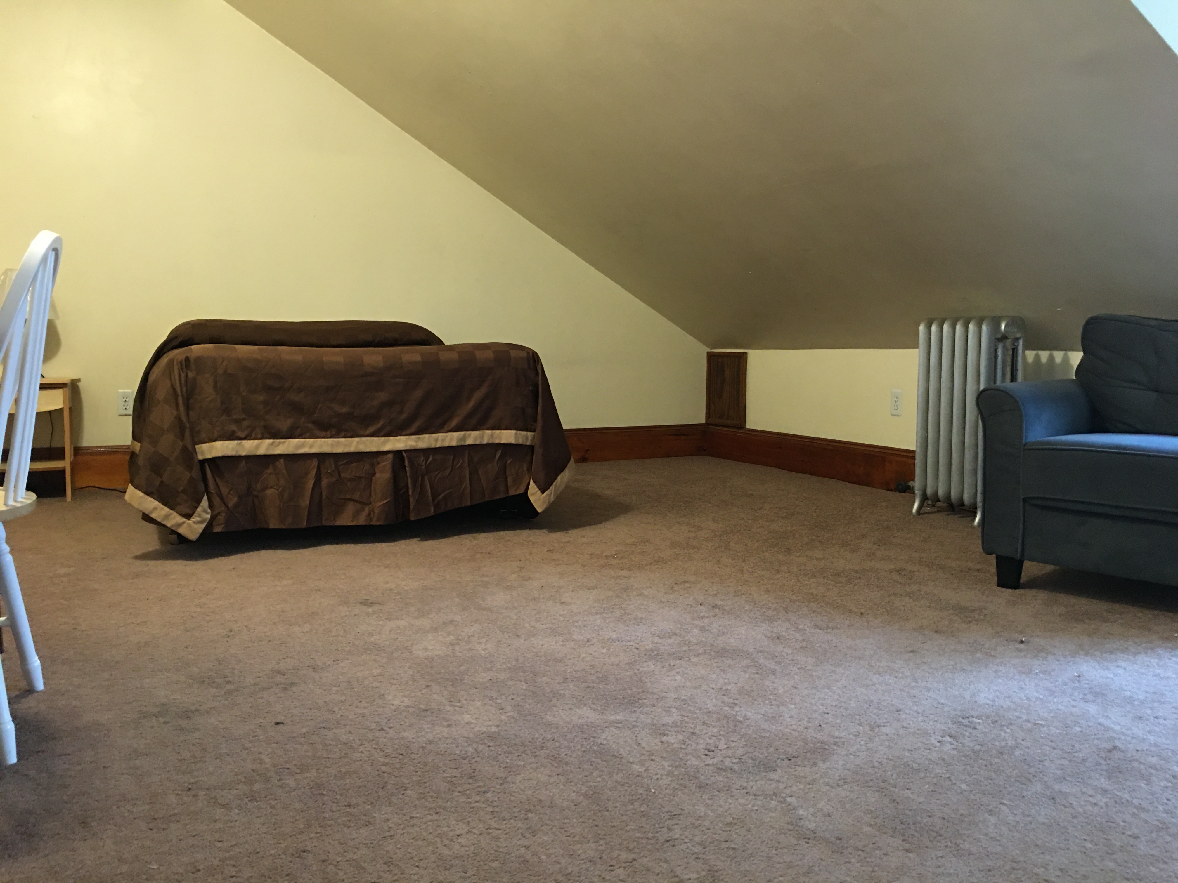 3.5 bed, 2 bath apartment for rent at 36 Linden St Unit 16, Allston — photo 3 of 6