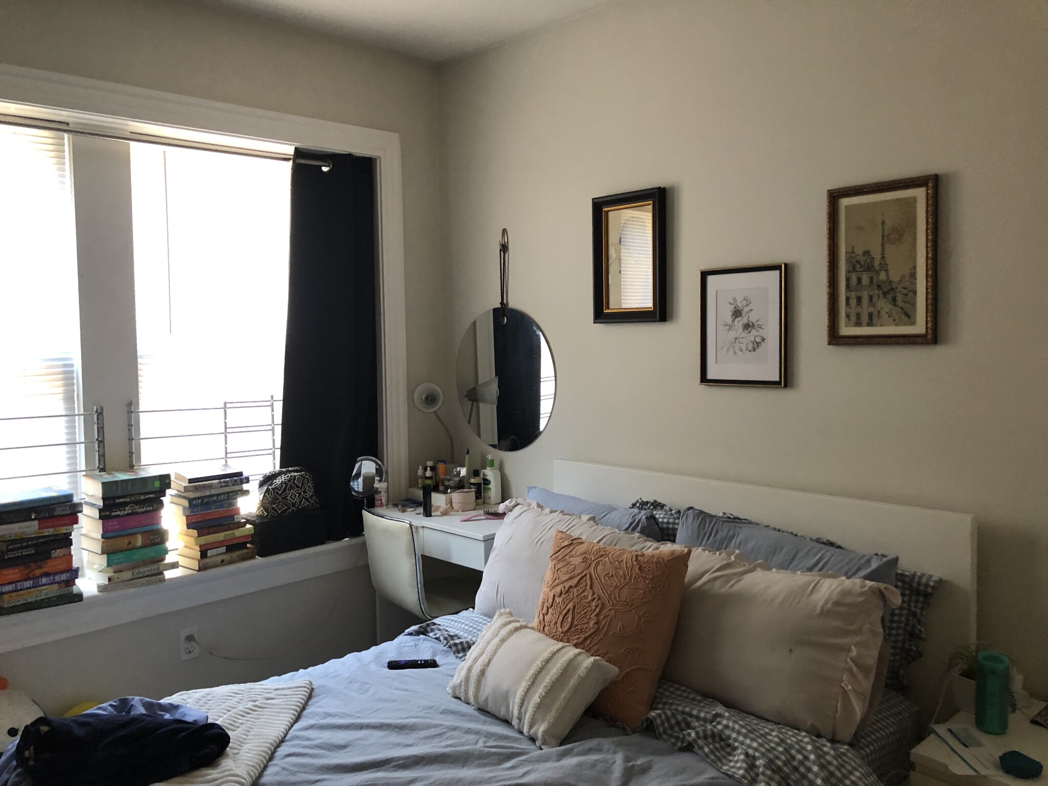 https://ygl-photos.s3.us-west-004.backblazeb2.com/10375W683dfd0c56b6f.jpg