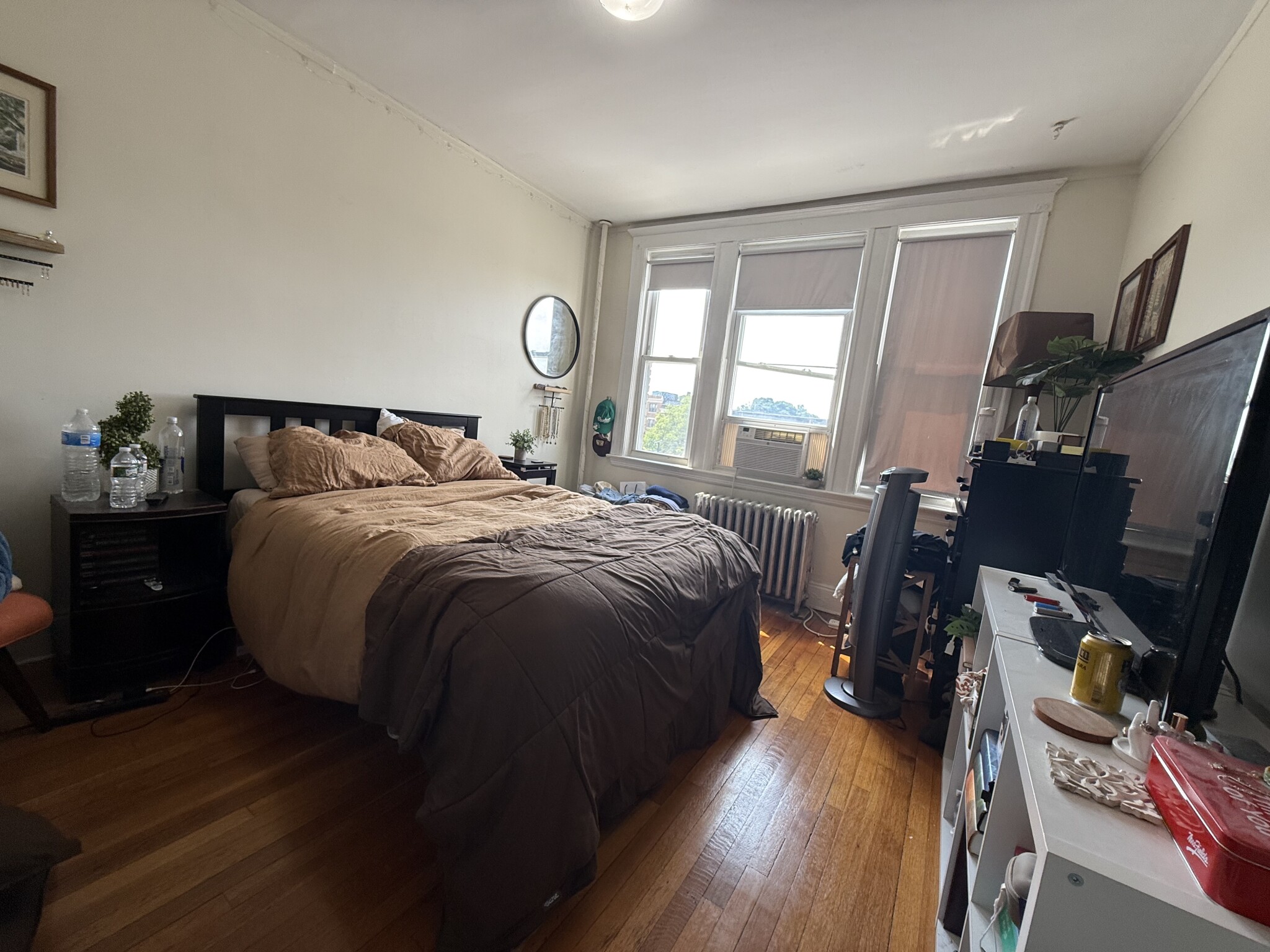 https://ygl-photos.s3.us-west-004.backblazeb2.com/10375W684237da2c233.jpg