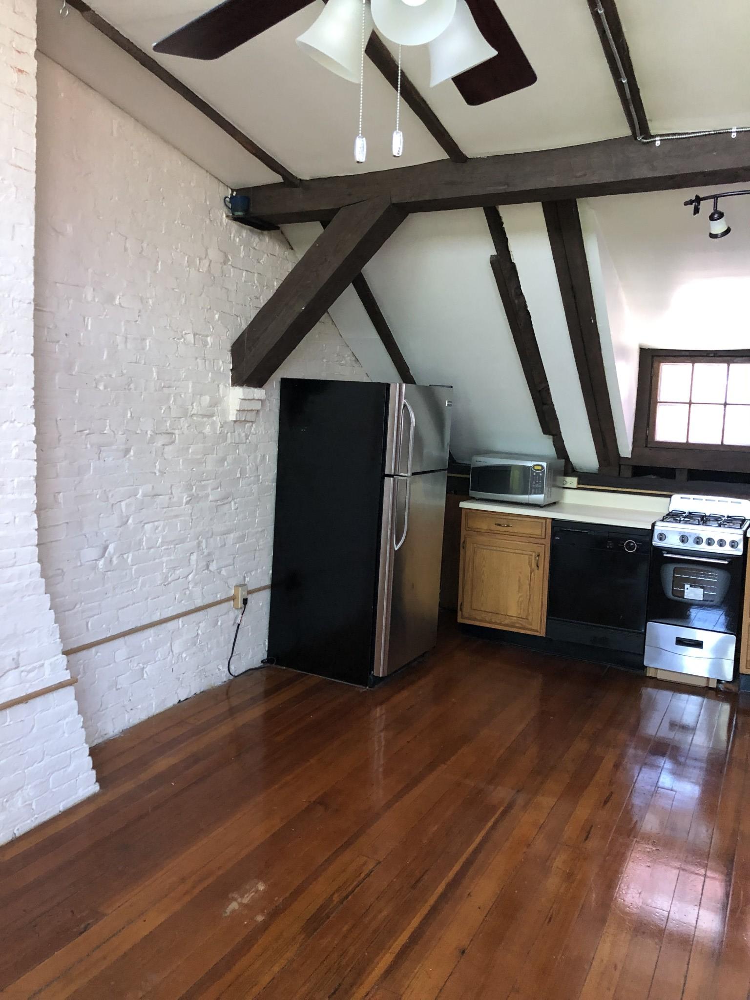 3 Champney Pl, Beacon Hill