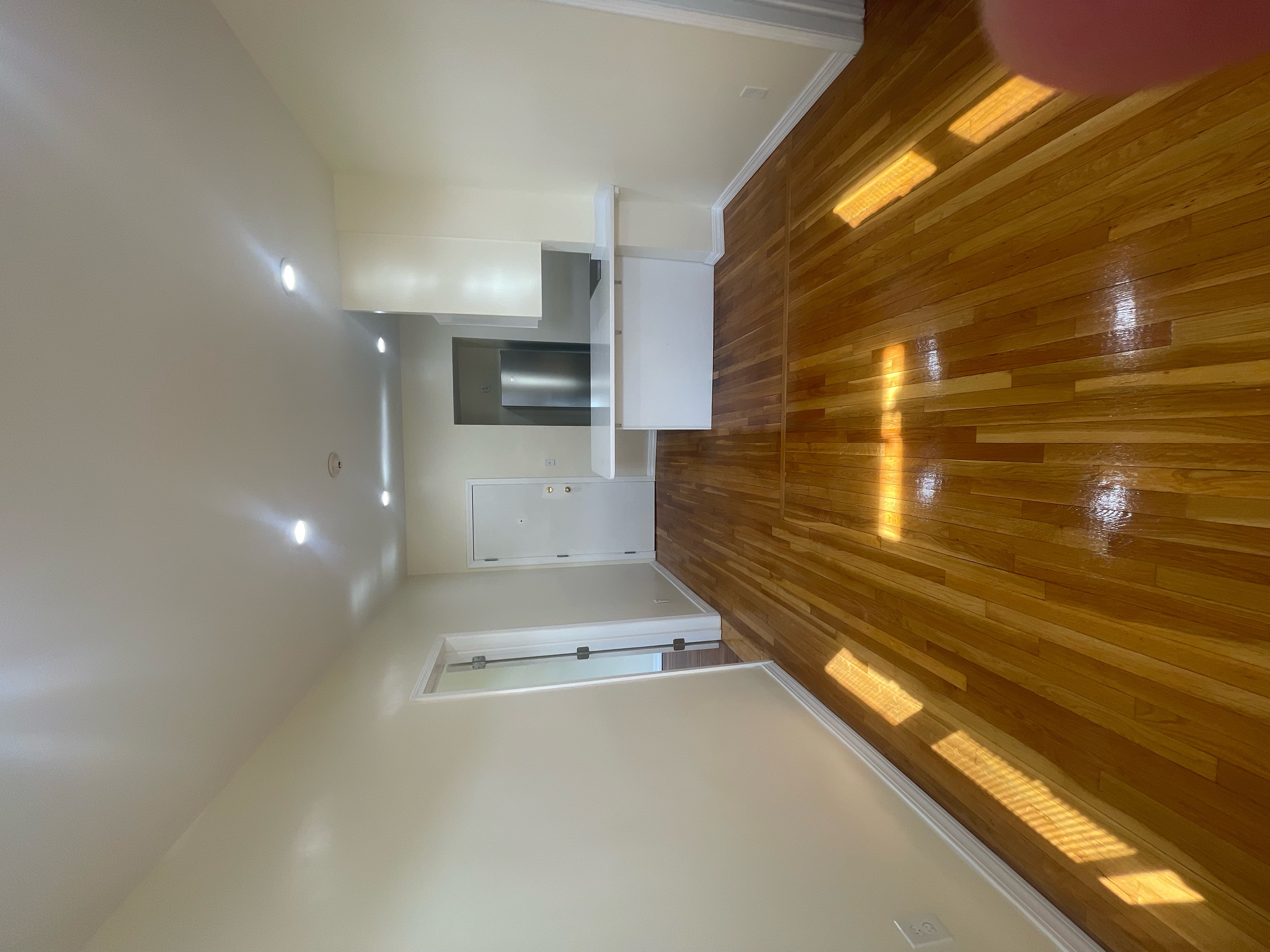 879 Beacon St, Fenway