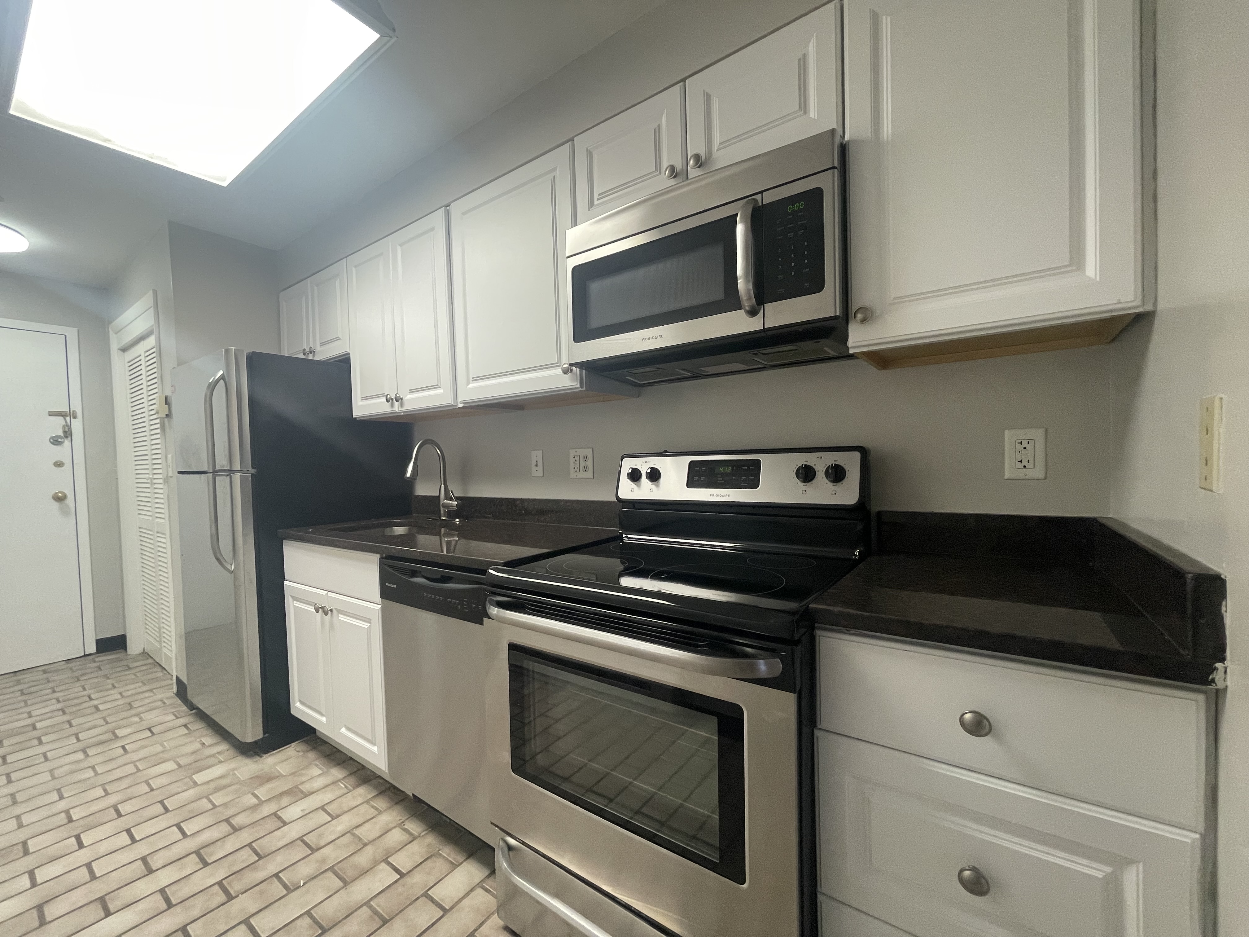 90 Saint Botolph St, Fenway