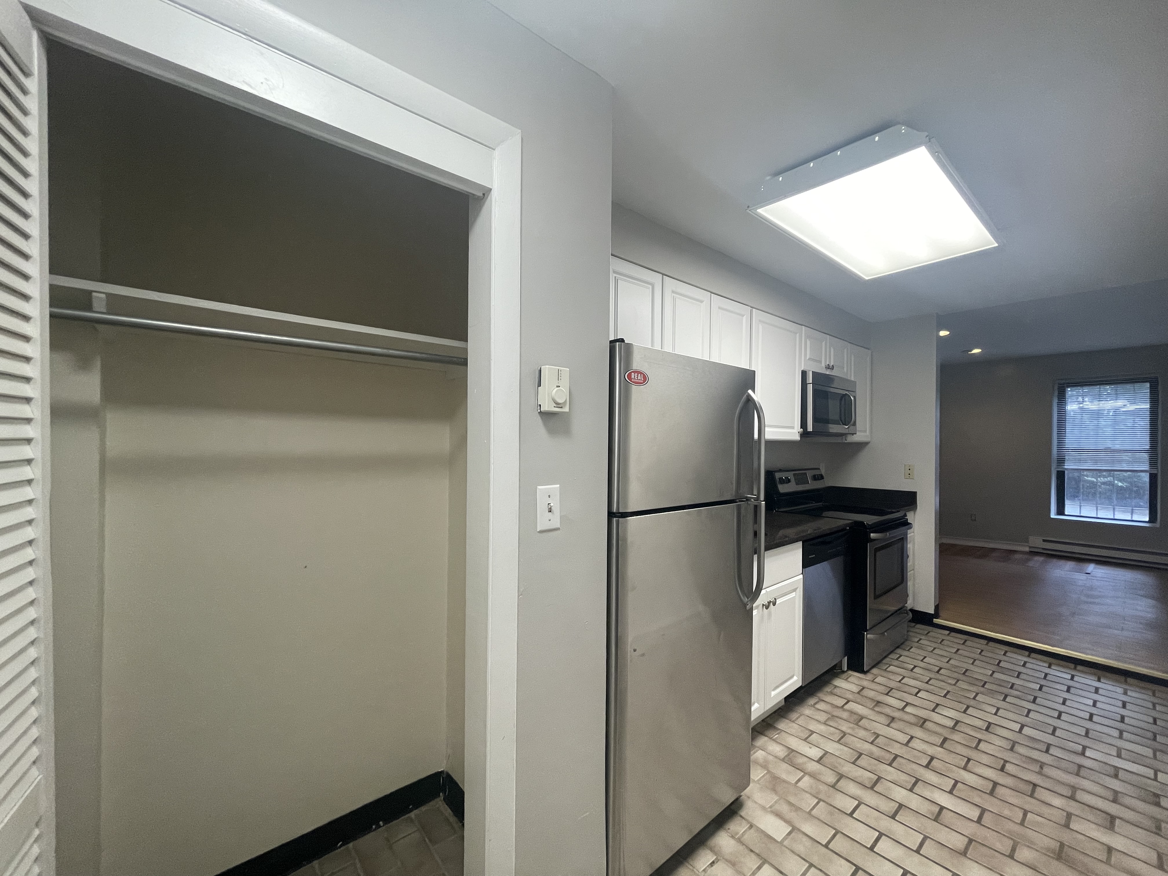 90 Saint Botolph St, Fenway