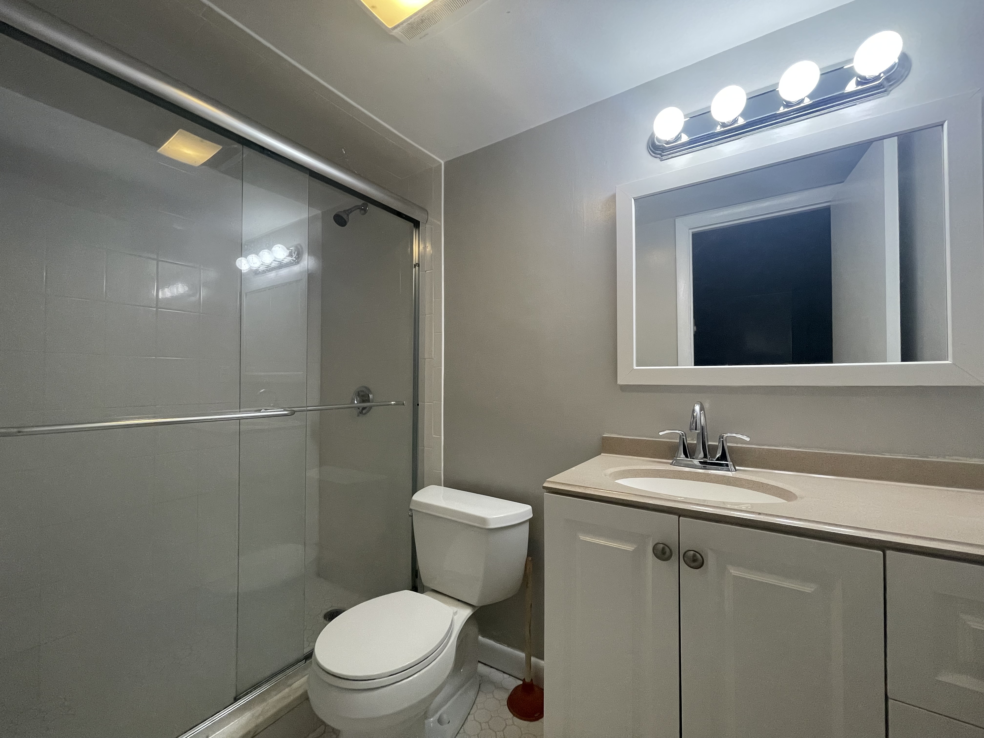 90 Saint Botolph St, Fenway