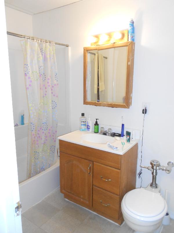 879 Beacon St, Fenway