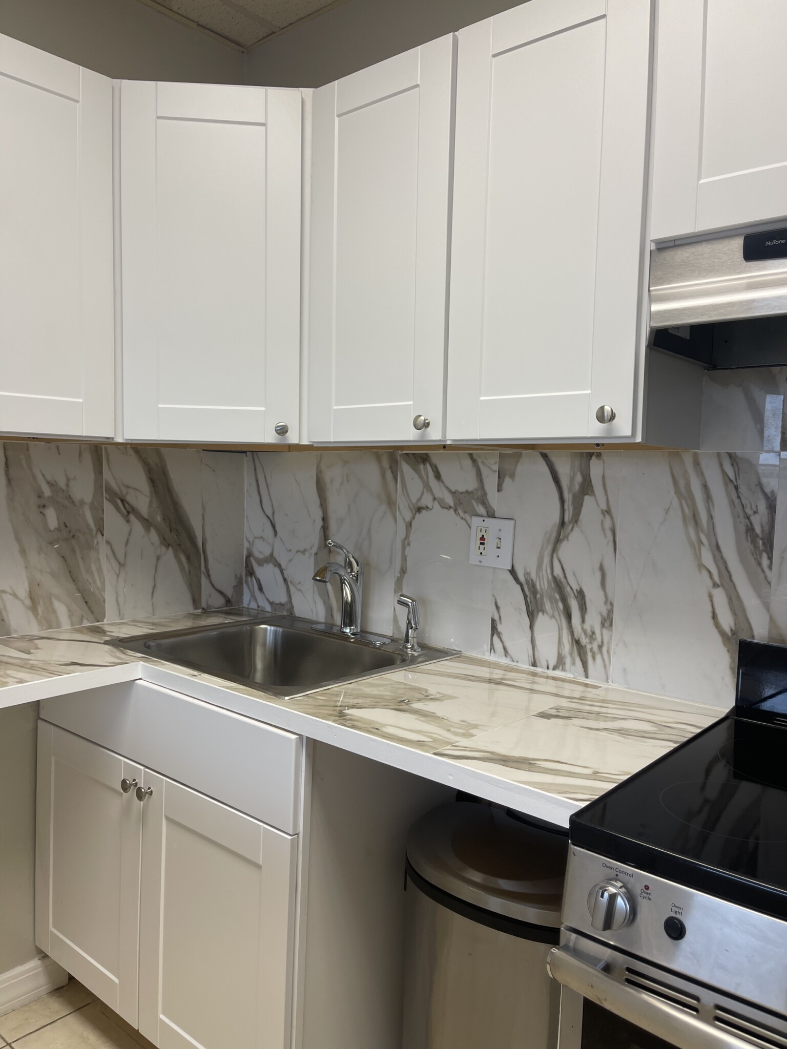 879 Beacon St, Fenway