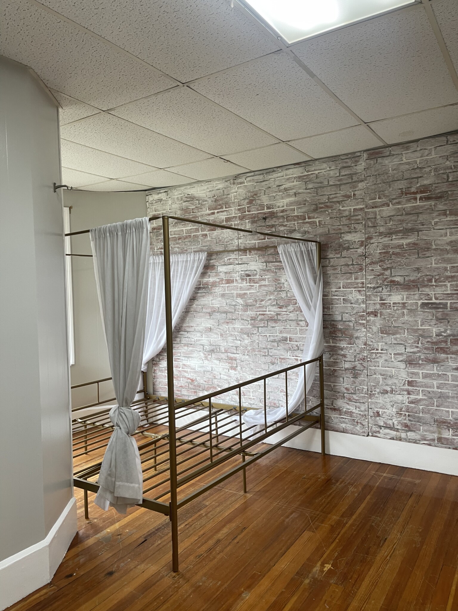 879 Beacon St, Fenway