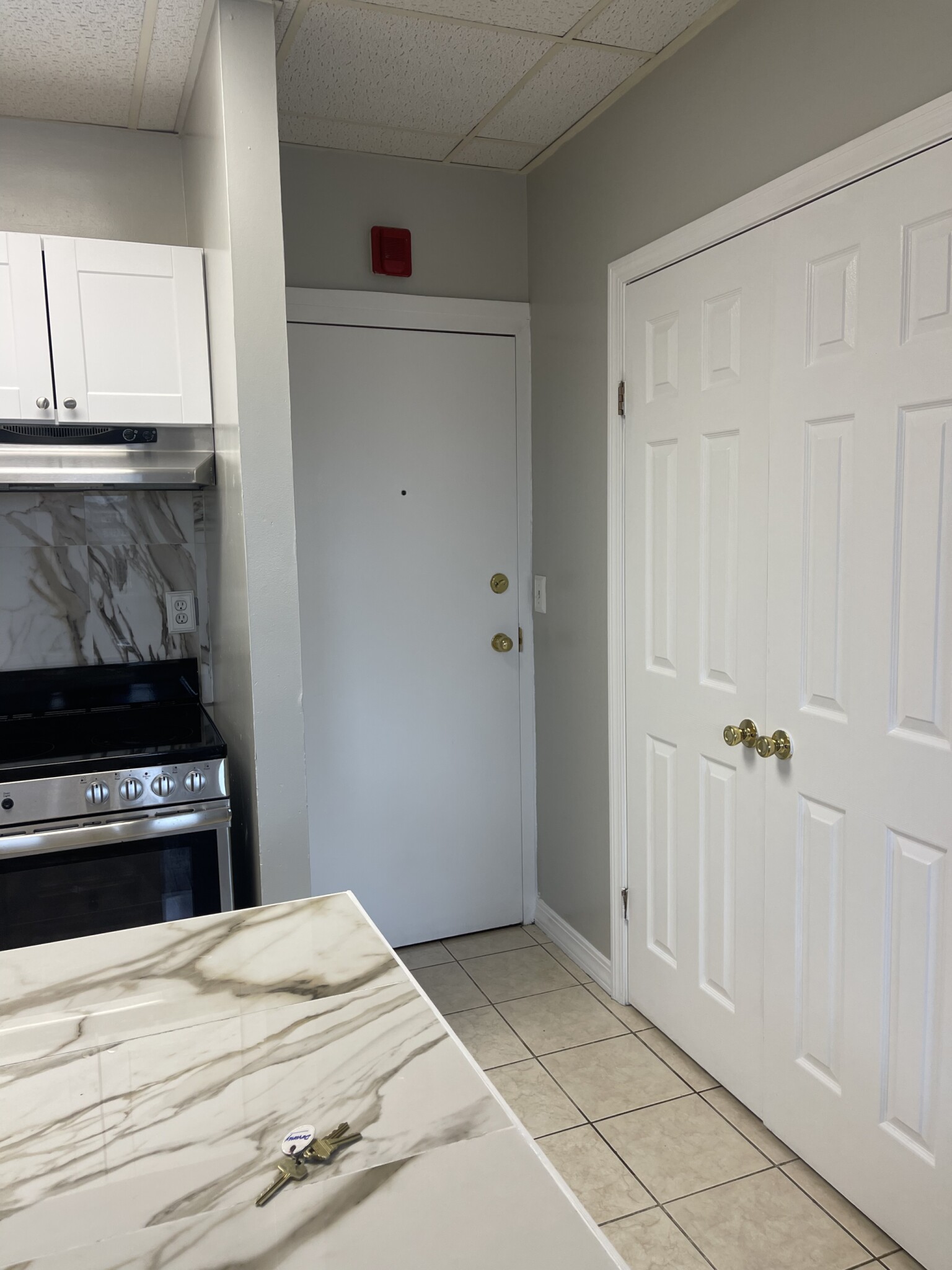 879 Beacon St, Fenway