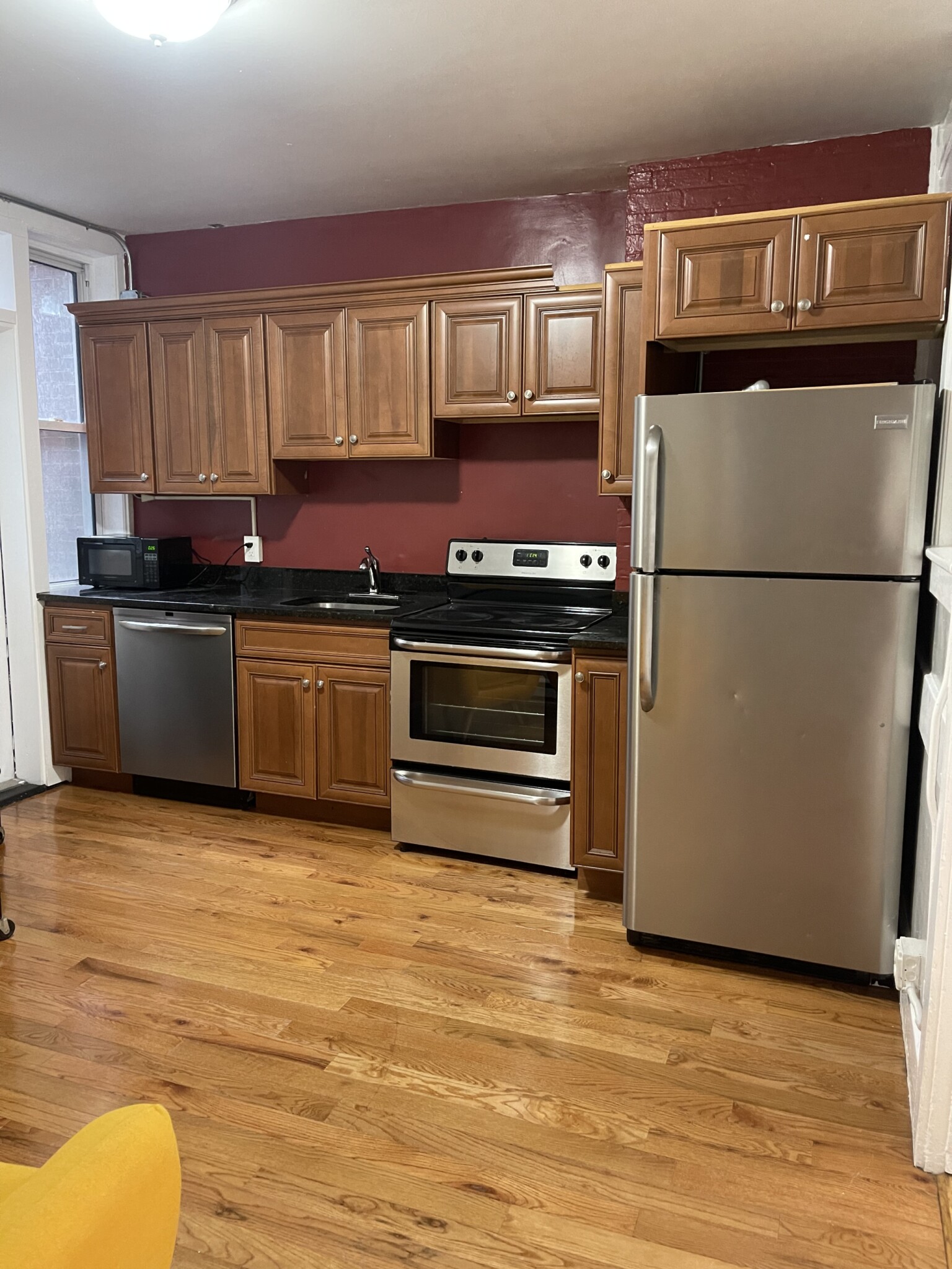 2.8 Beds, 1 Bath apartment in Boston for $3,400