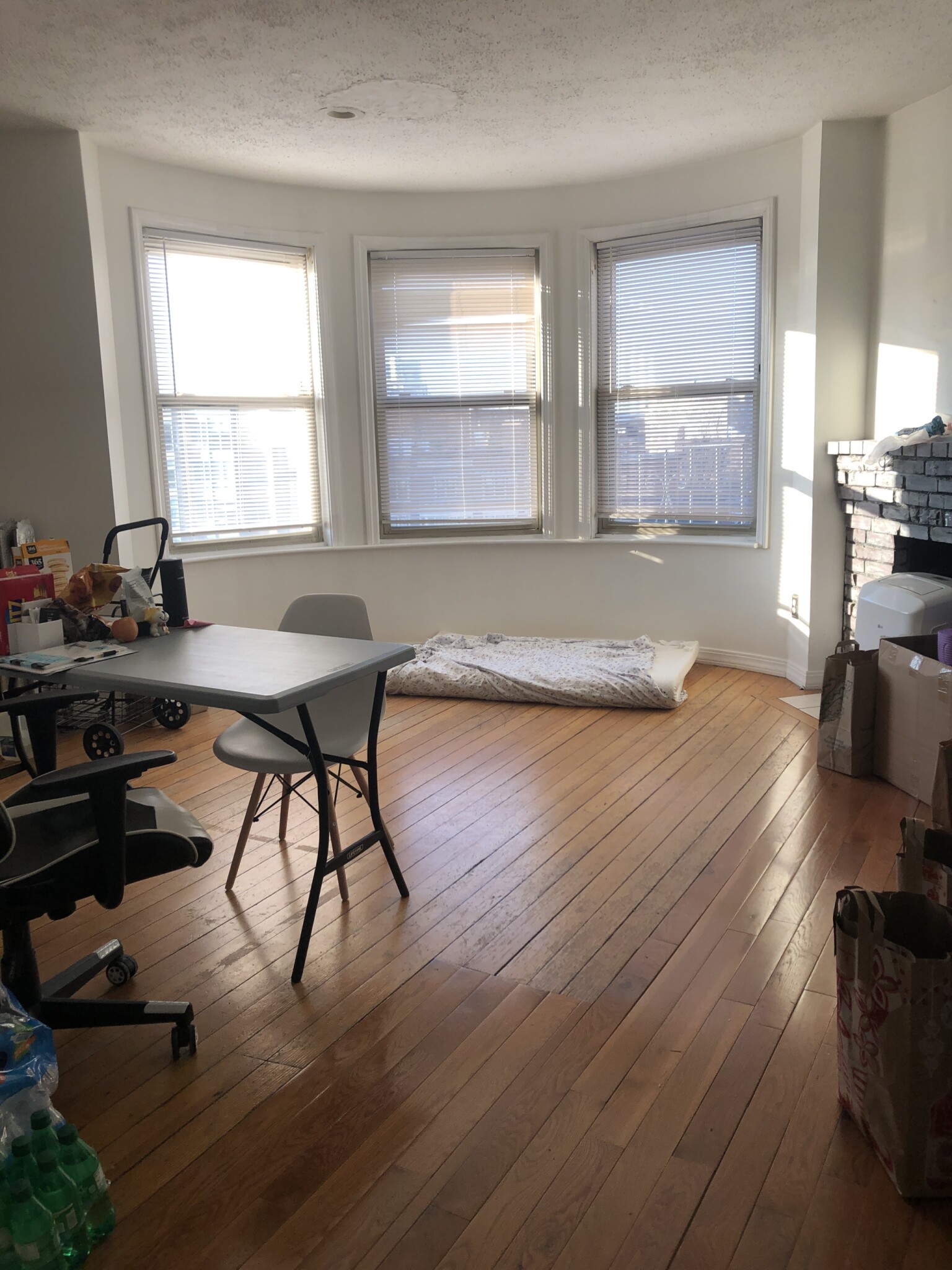 879 Beacon St, Fenway